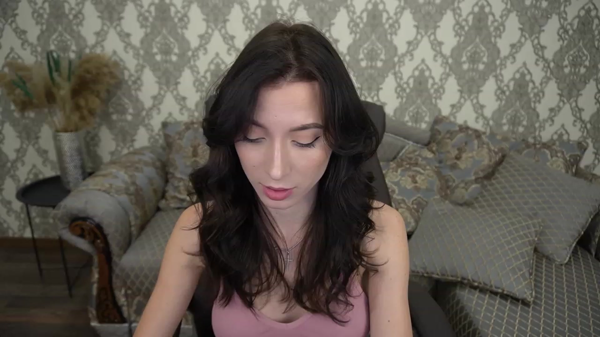 Gallery image thumbnail from LiaValentine's myfreecams stream on, 11/14/2022, 14:39 image 12 of 20