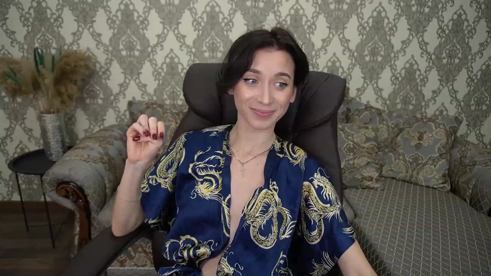 Gallery image thumbnail from LiaValentine's myfreecams stream on, 11/15/2022, 16:23 image 5 of 20