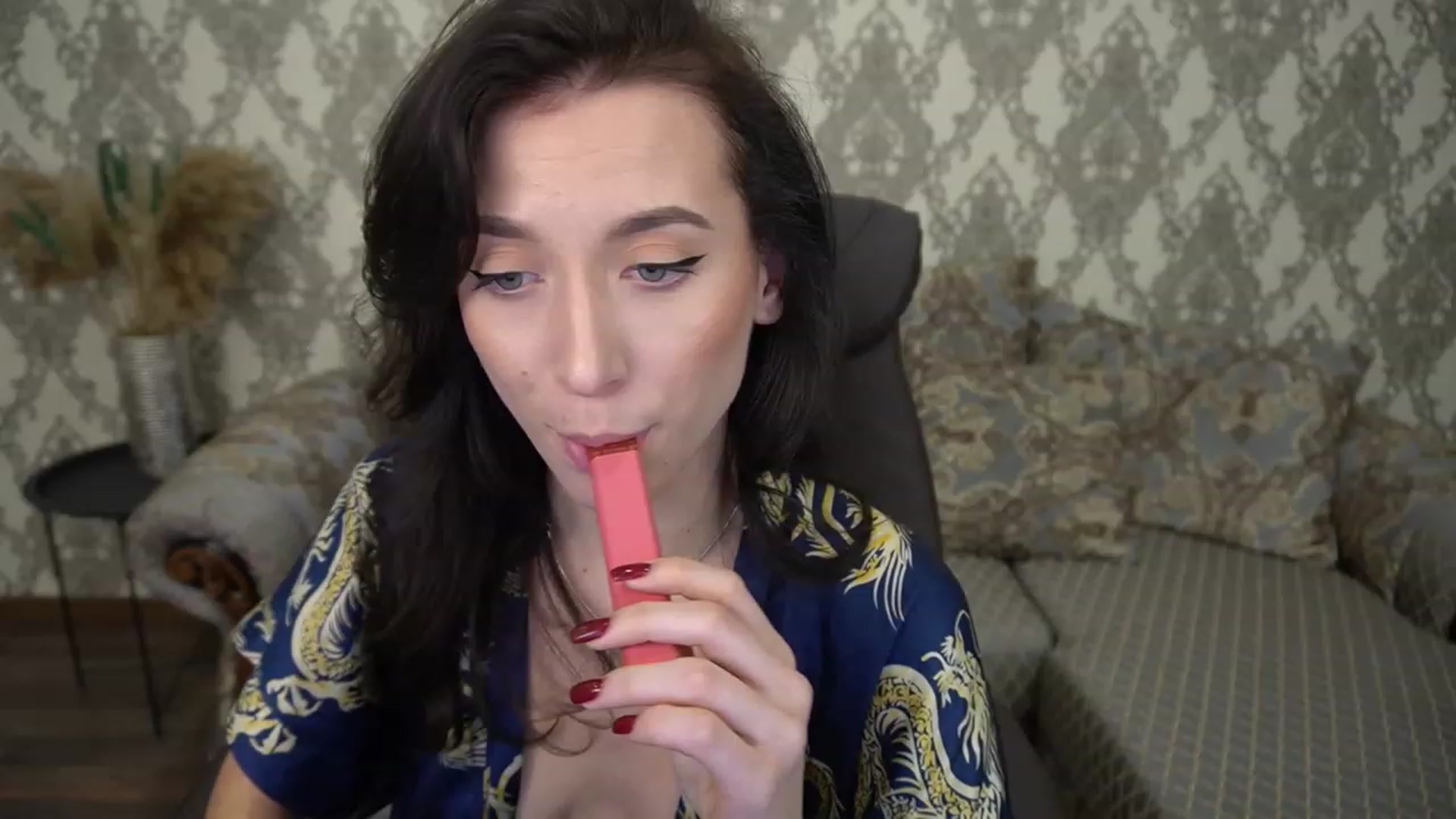 Gallery image thumbnail from LiaValentine's myfreecams stream on, 11/15/2022, 16:23 image 18 of 20
