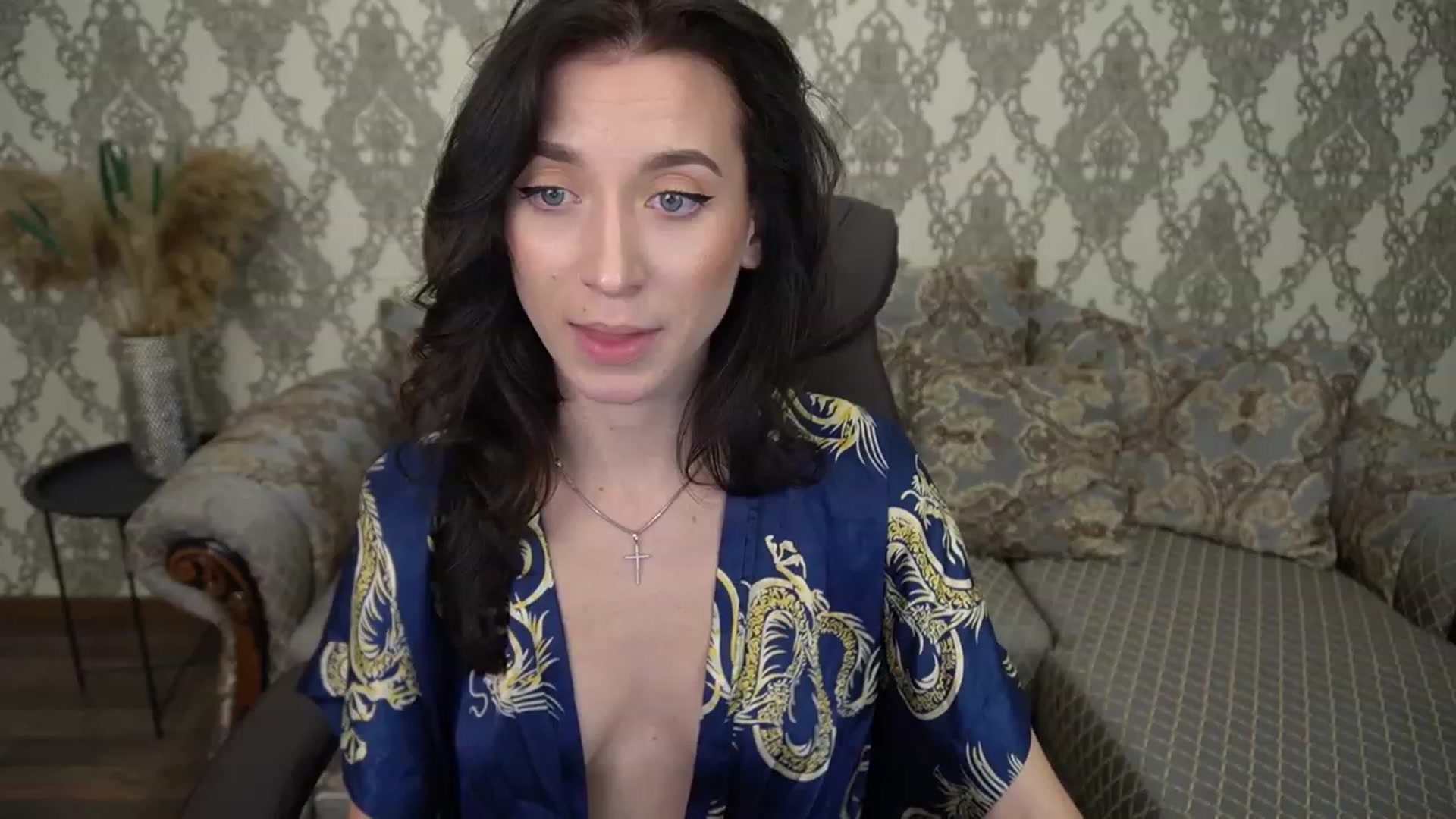 Gallery image thumbnail from LiaValentine's myfreecams stream on, 11/15/2022, 16:23 image 2 of 20
