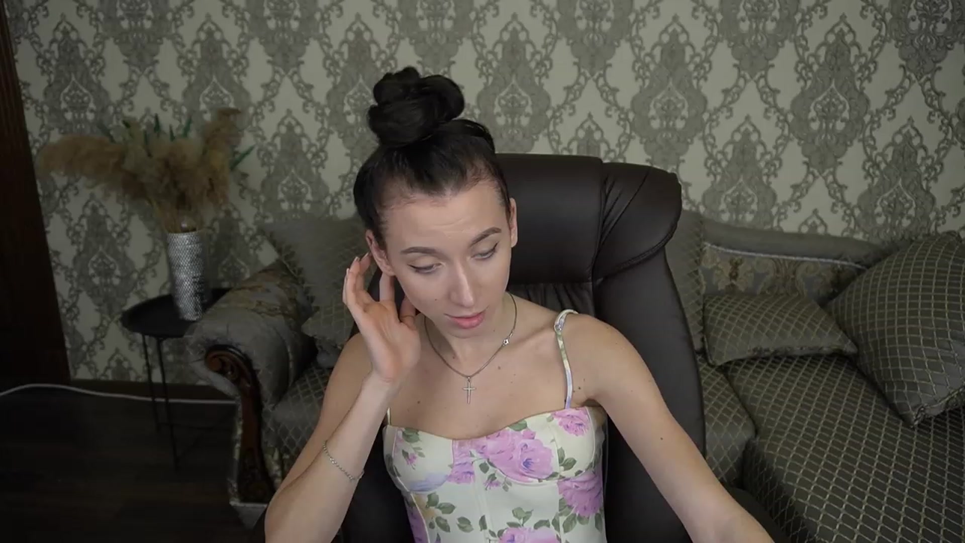 Gallery image thumbnail from LiaValentine's myfreecams stream on, 12/06/2022, 18:27 image 12 of 20