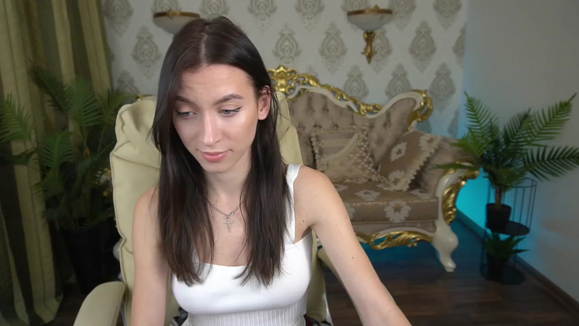 Gallery image thumbnail from LiaValentine's myfreecams stream on, 12/09/2022, 14:28 image 7 of 20