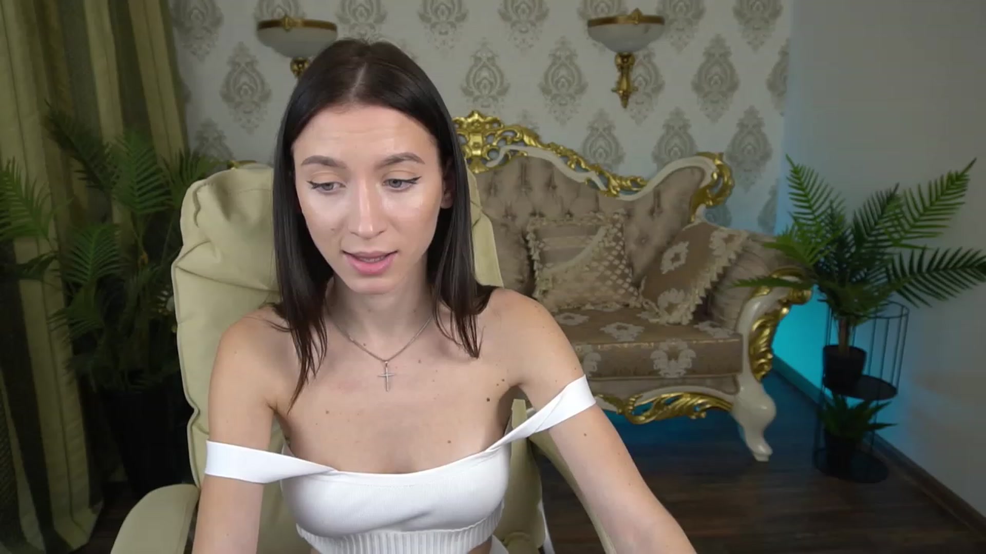 Gallery image thumbnail from LiaValentine's myfreecams stream on, 12/09/2022, 16:46 image 16 of 20