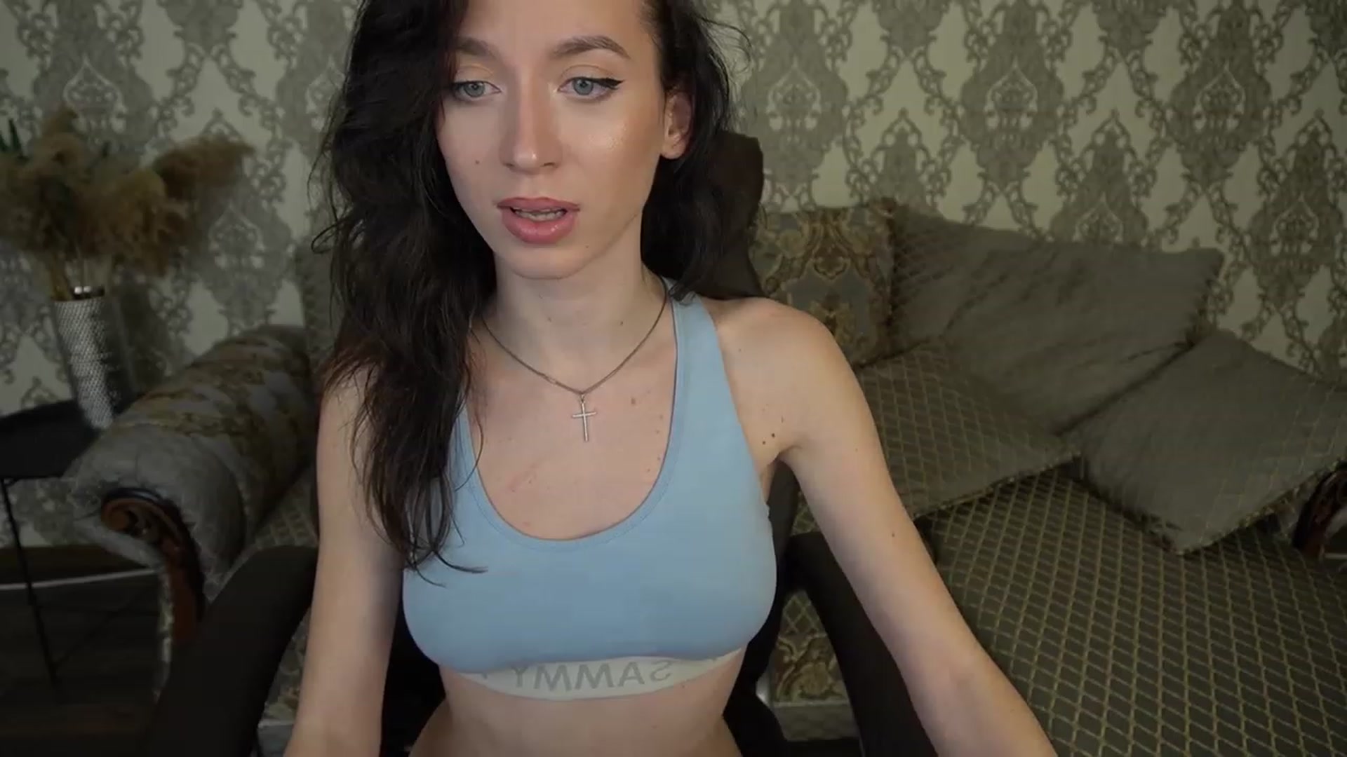 Gallery image thumbnail from LiaValentine's myfreecams stream on, 12/10/2022, 16:59 image 16 of 20