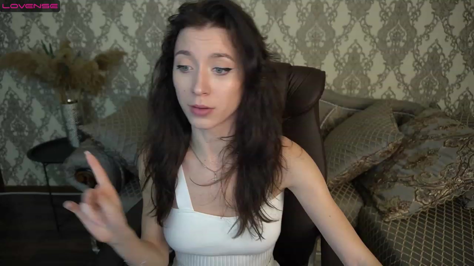 Gallery image thumbnail from LiaValentine's myfreecams stream on, 12/11/2022, 16:49 image 3 of 20
