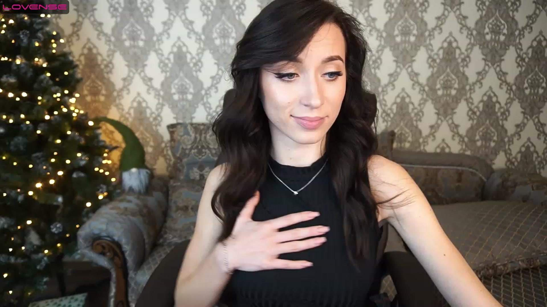 Gallery image thumbnail from LiaValentine's myfreecams stream on, 12/18/2022, 14:59 image 11 of 20