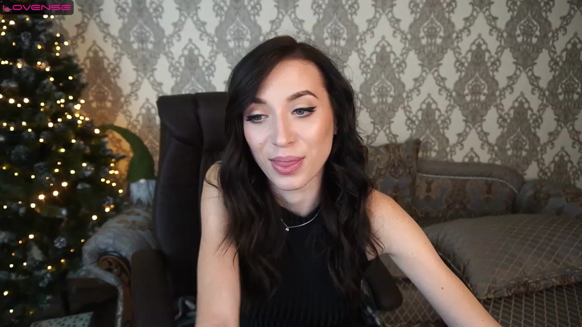 Gallery image thumbnail from LiaValentine's myfreecams stream on, 12/18/2022, 14:59 image 3 of 20