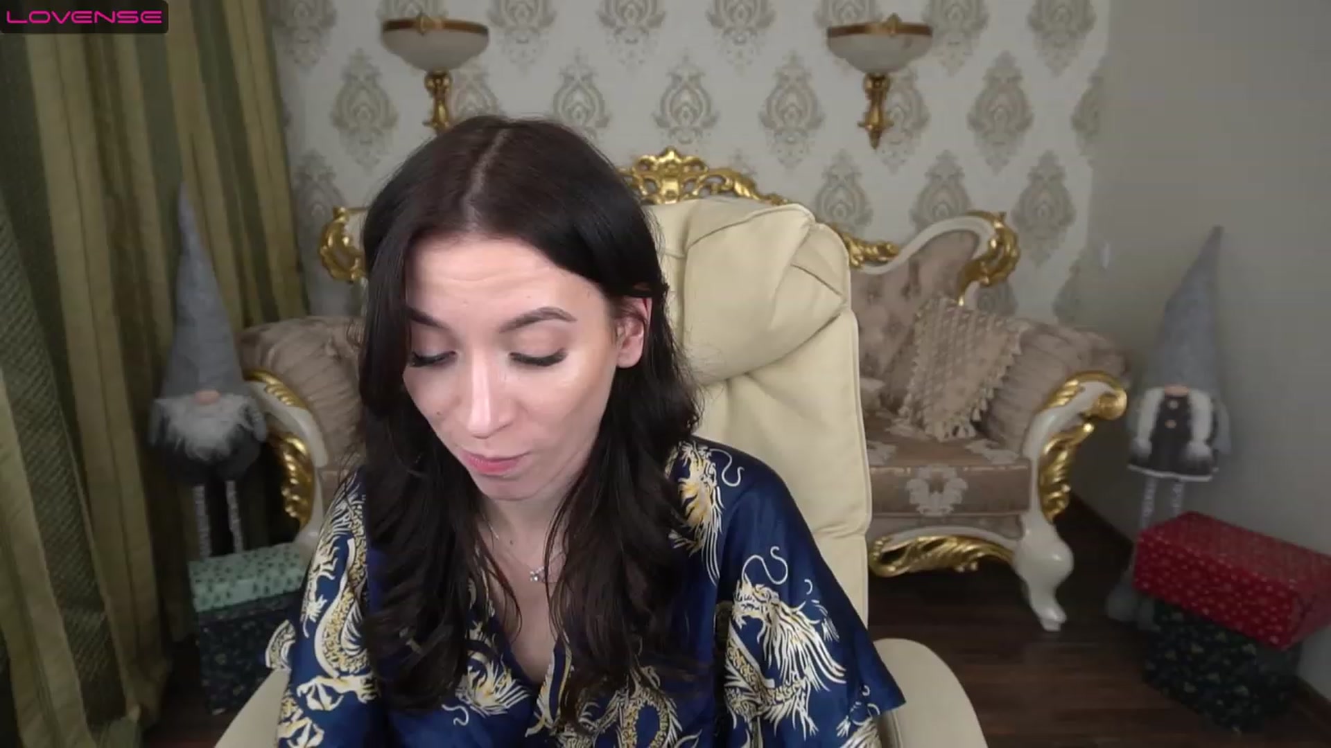 Gallery image thumbnail from LiaValentine's myfreecams stream on, 12/19/2022, 18:31 image 1 of 20