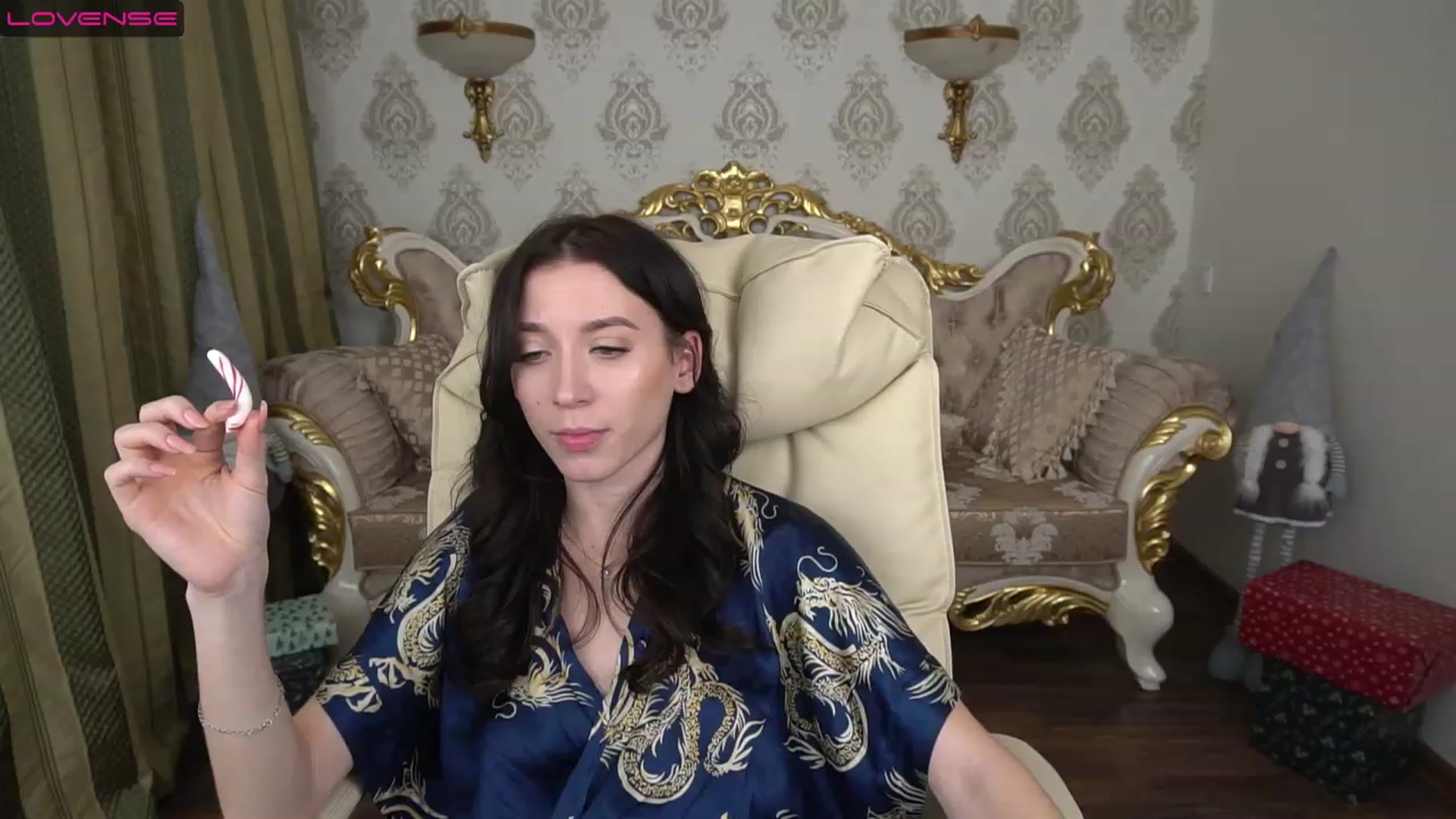 Gallery image thumbnail from LiaValentine's myfreecams stream on, 12/19/2022, 18:31 image 3 of 20