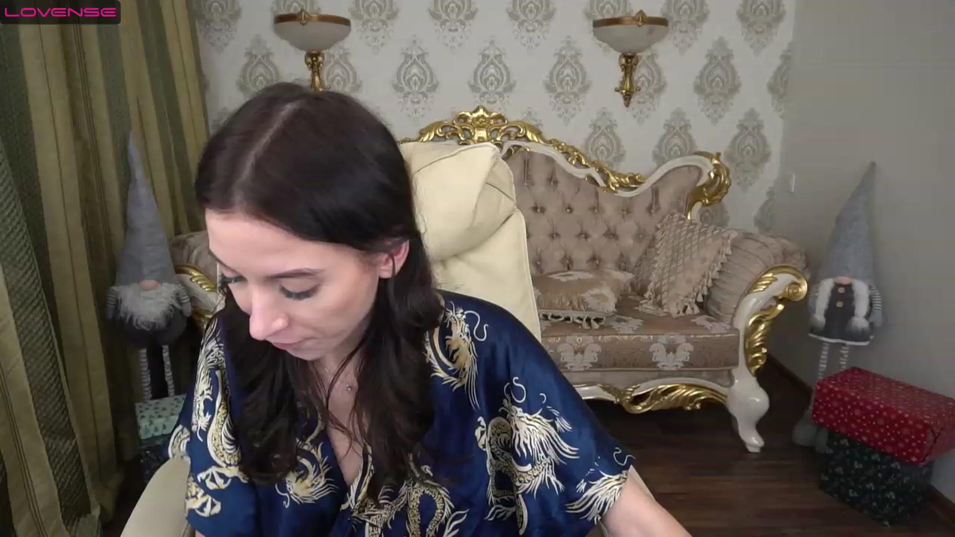 Gallery image thumbnail from LiaValentine's myfreecams stream on, 12/19/2022, 18:31 image 11 of 20
