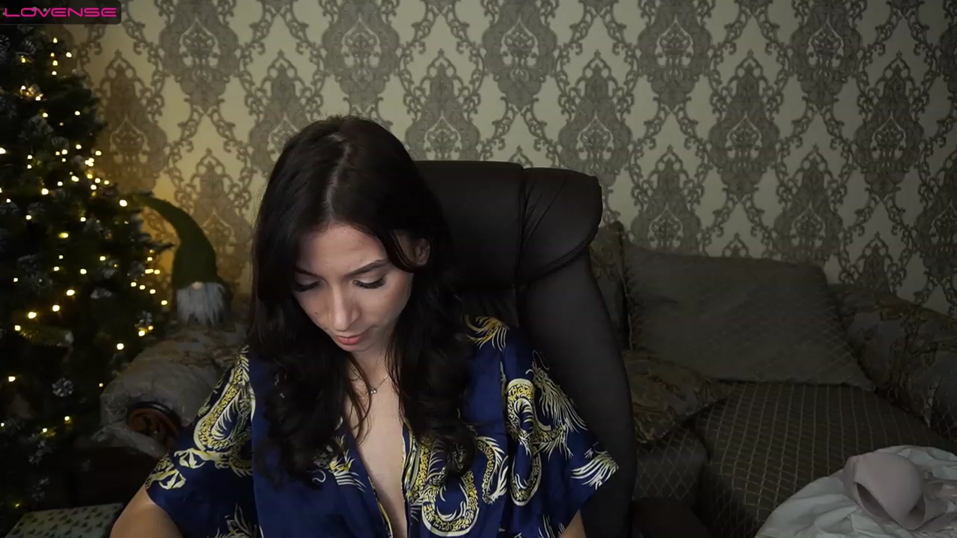 Gallery image thumbnail from LiaValentine's myfreecams stream on, 12/21/2022, 15:13 image 2 of 20