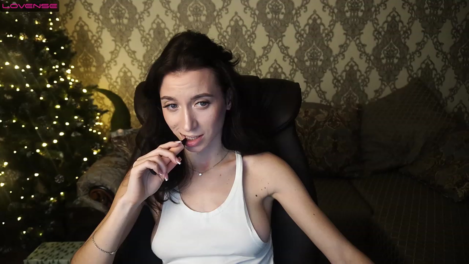 Gallery image thumbnail from LiaValentine's myfreecams stream on, 12/23/2022, 14:46 image 15 of 20