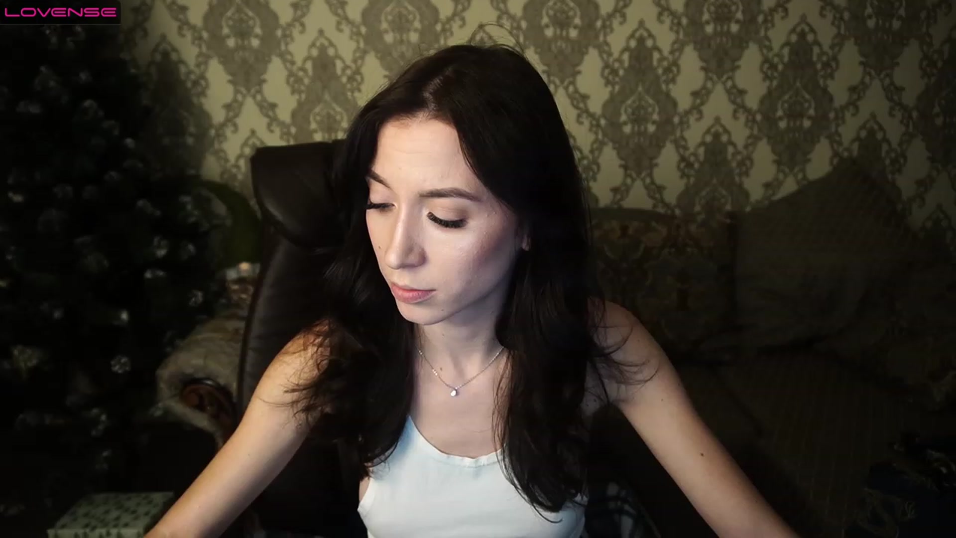 Gallery image thumbnail from LiaValentine's myfreecams stream on, 12/23/2022, 17:31 image 2 of 20