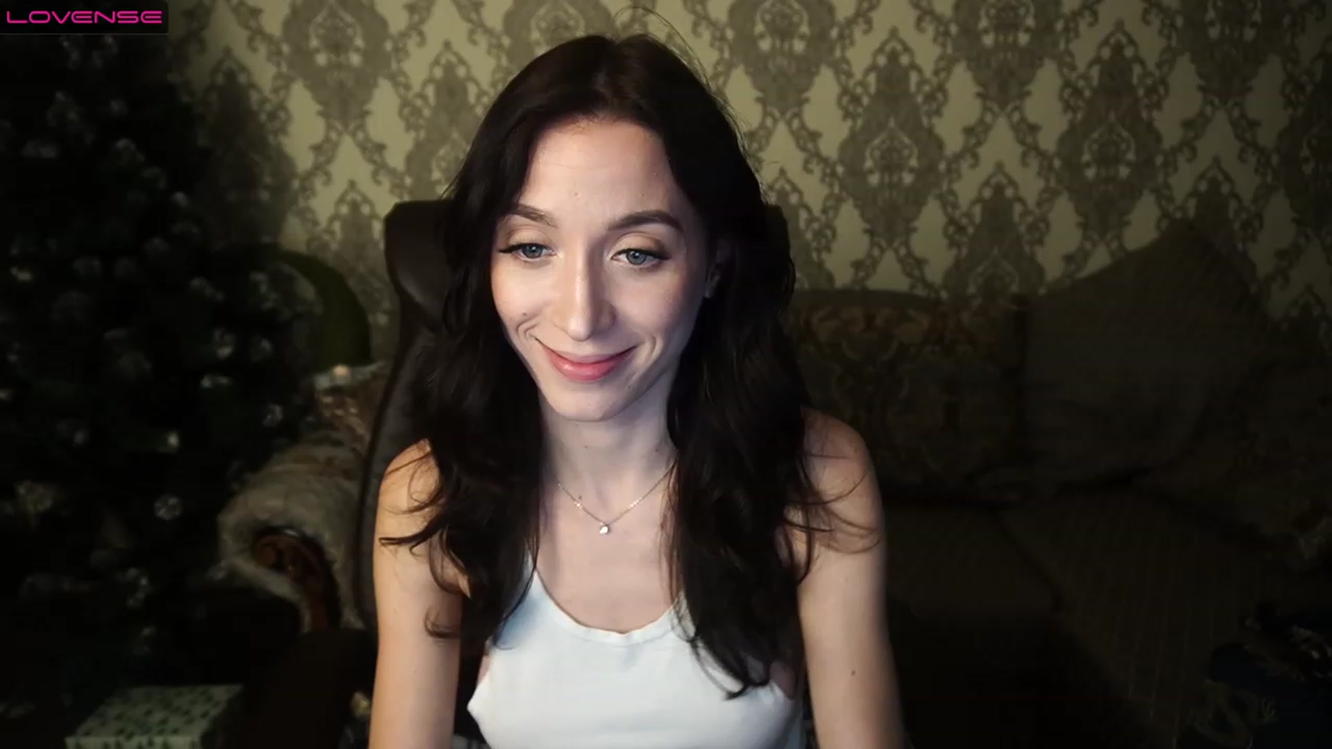 Gallery image thumbnail from LiaValentine's myfreecams stream on, 12/23/2022, 17:31 image 1 of 20