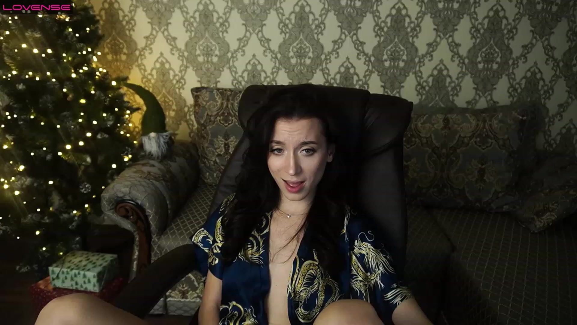 Gallery image thumbnail from LiaValentine's myfreecams stream on, 12/24/2022, 16:27 image 3 of 20