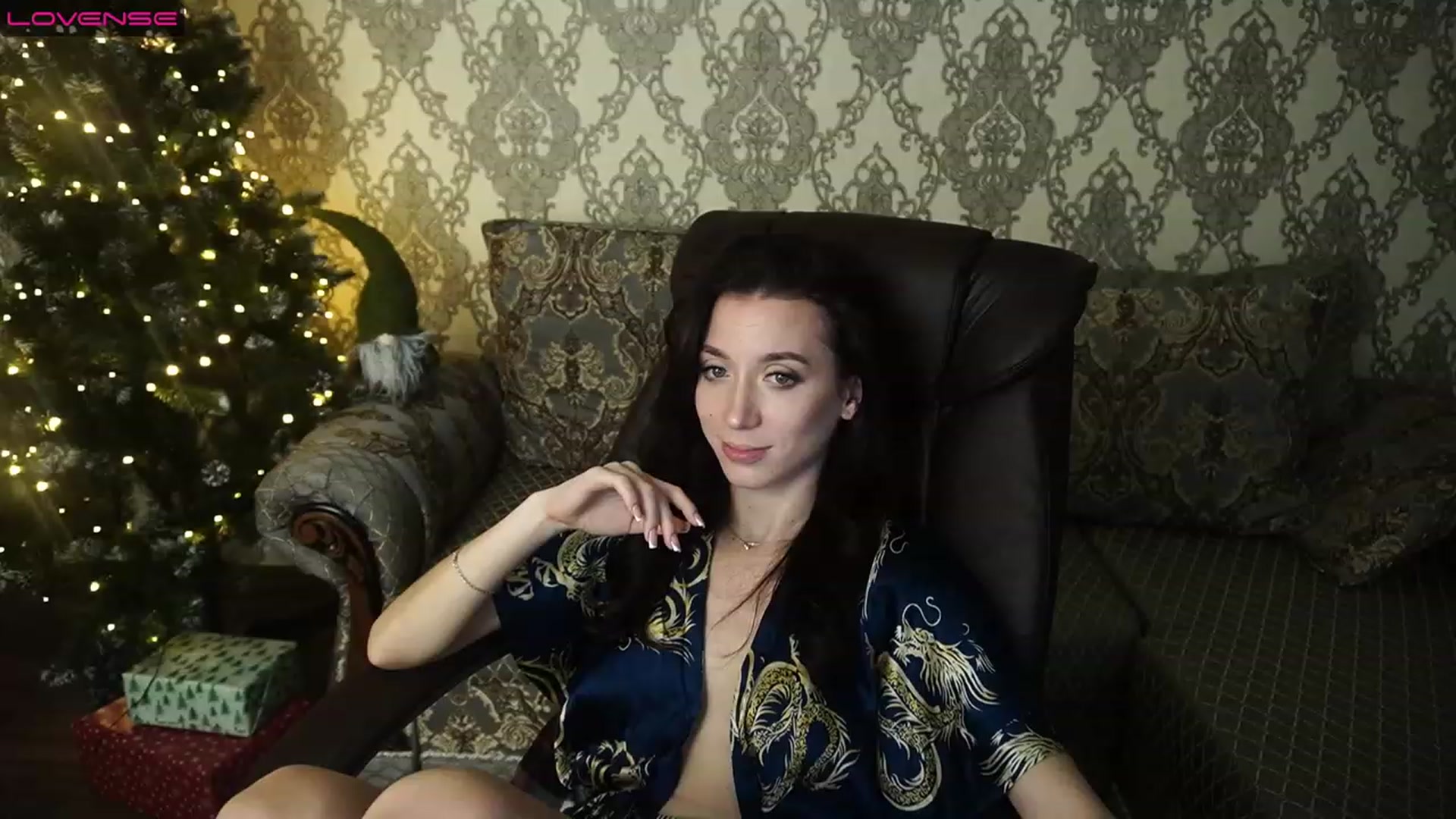 Gallery image thumbnail from LiaValentine's myfreecams stream on, 12/24/2022, 16:27 image 5 of 20