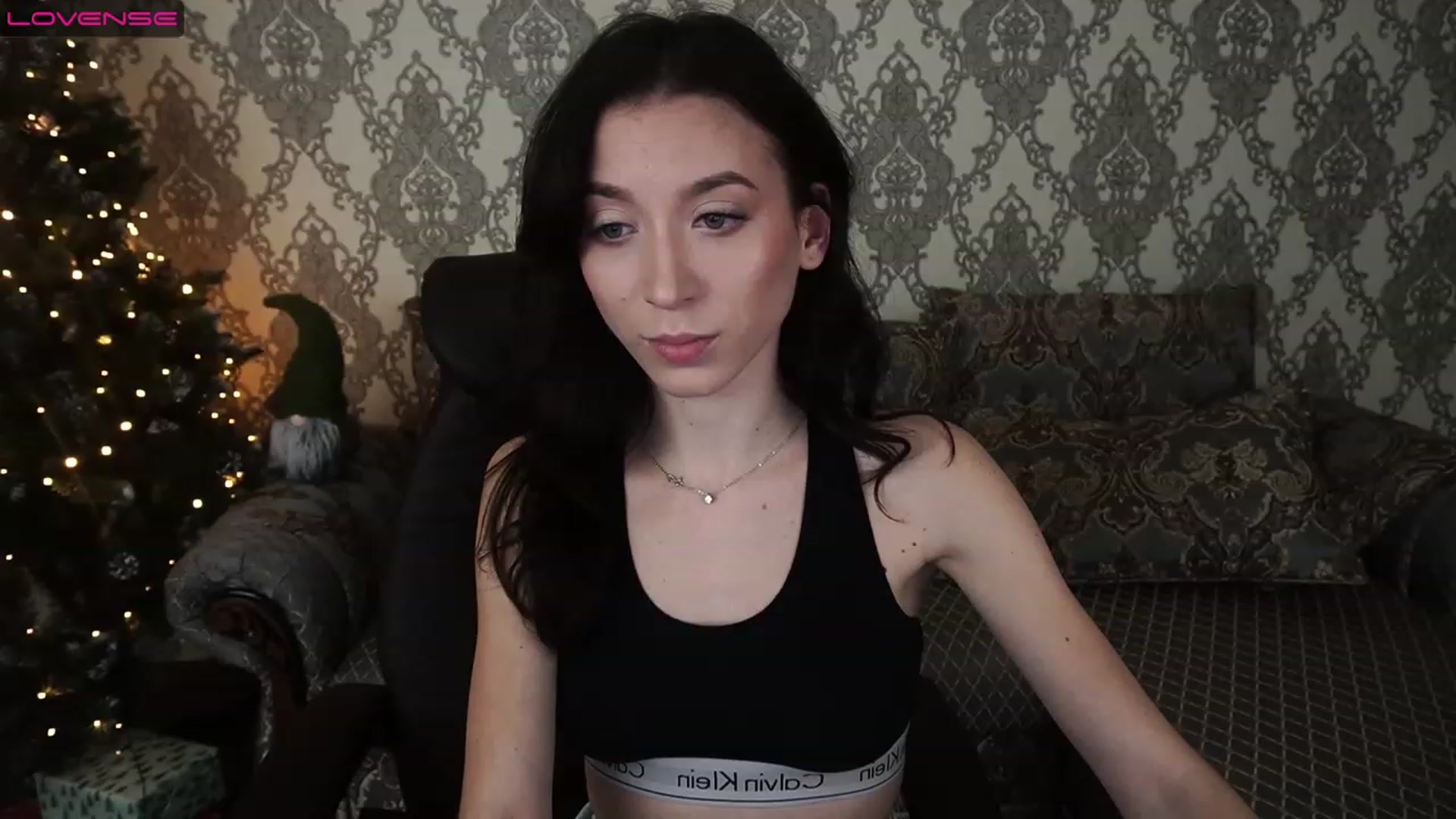 Gallery image thumbnail from LiaValentine's myfreecams stream on, 12/26/2022, 14:40 image 2 of 20