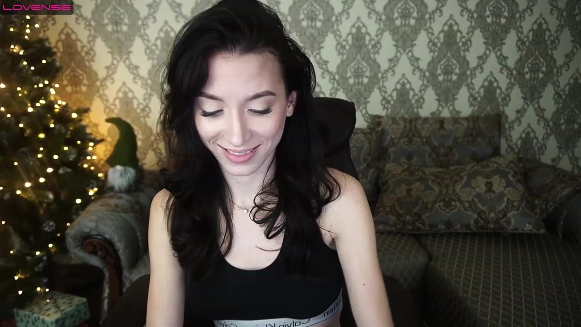 Gallery image thumbnail from LiaValentine's myfreecams stream on, 12/26/2022, 17:07 image 2 of 20