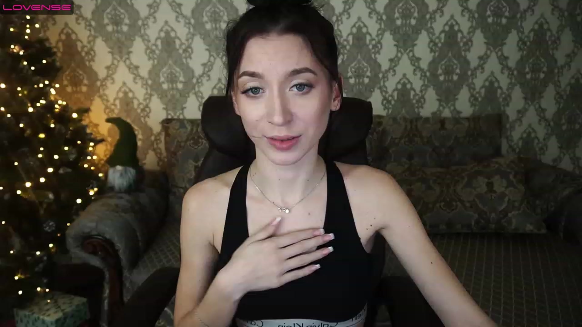 Gallery image thumbnail from LiaValentine's myfreecams stream on, 12/26/2022, 17:07 image 7 of 20
