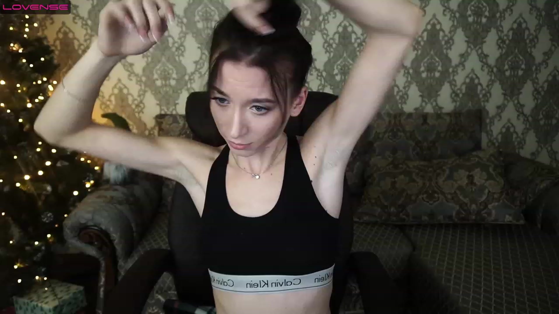 Gallery image thumbnail from LiaValentine's myfreecams stream on, 12/26/2022, 17:07 image 6 of 20