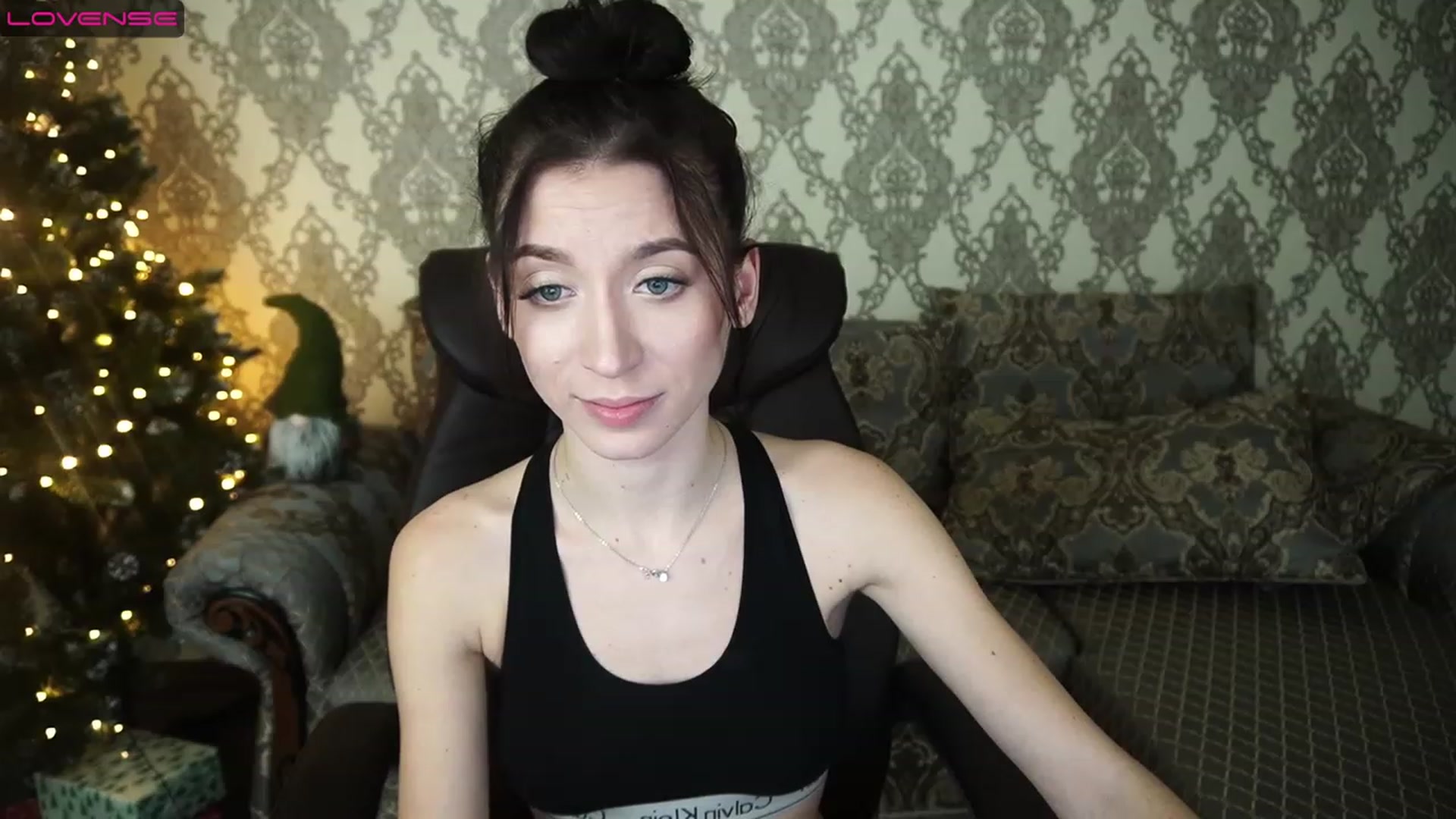 Gallery image thumbnail from LiaValentine's myfreecams stream on, 12/26/2022, 17:07 image 18 of 20