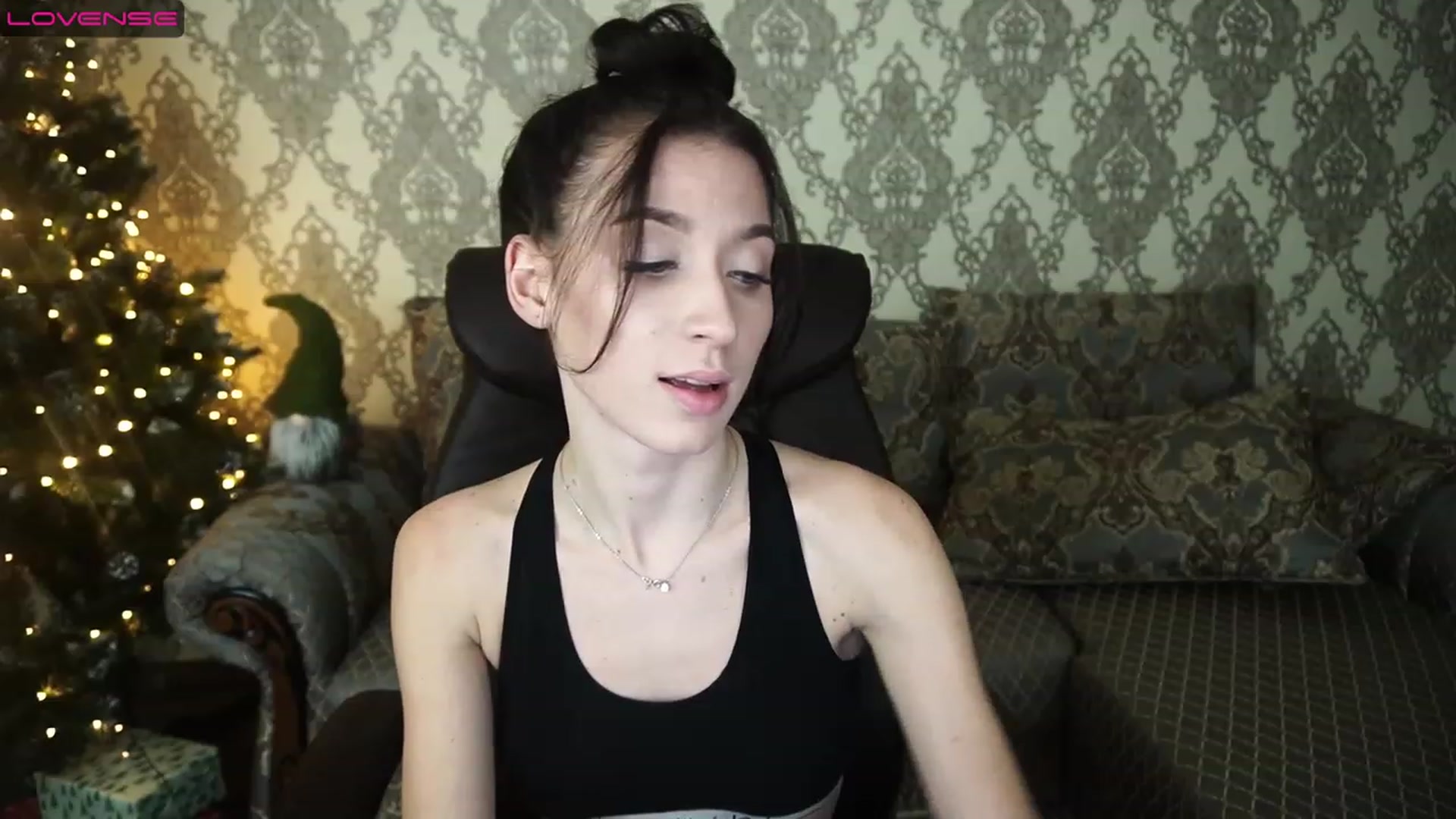 Gallery image thumbnail from LiaValentine's myfreecams stream on, 12/26/2022, 17:07 image 16 of 20