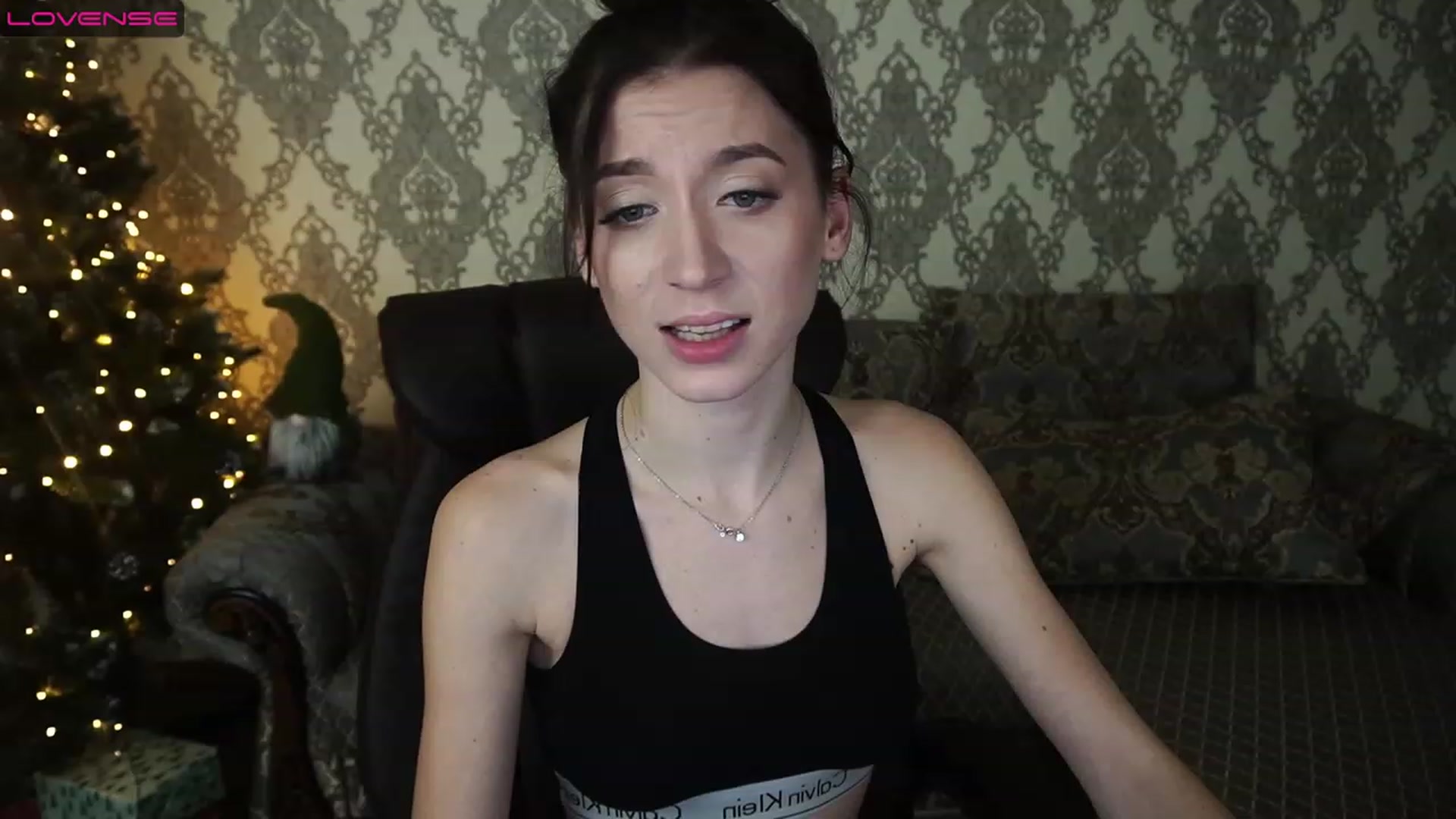 Gallery image thumbnail from LiaValentine's myfreecams stream on, 12/26/2022, 18:06 image 2 of 20