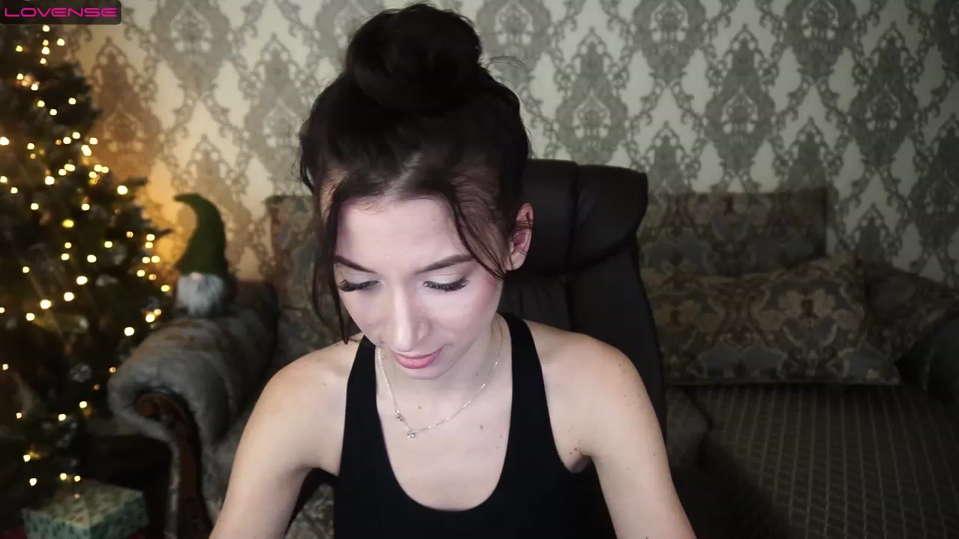 Gallery image thumbnail from LiaValentine's myfreecams stream on, 12/26/2022, 18:06 image 9 of 20