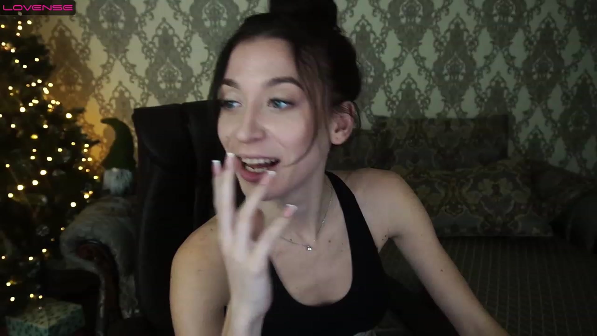 Gallery image thumbnail from LiaValentine's myfreecams stream on, 12/26/2022, 18:06 image 20 of 20
