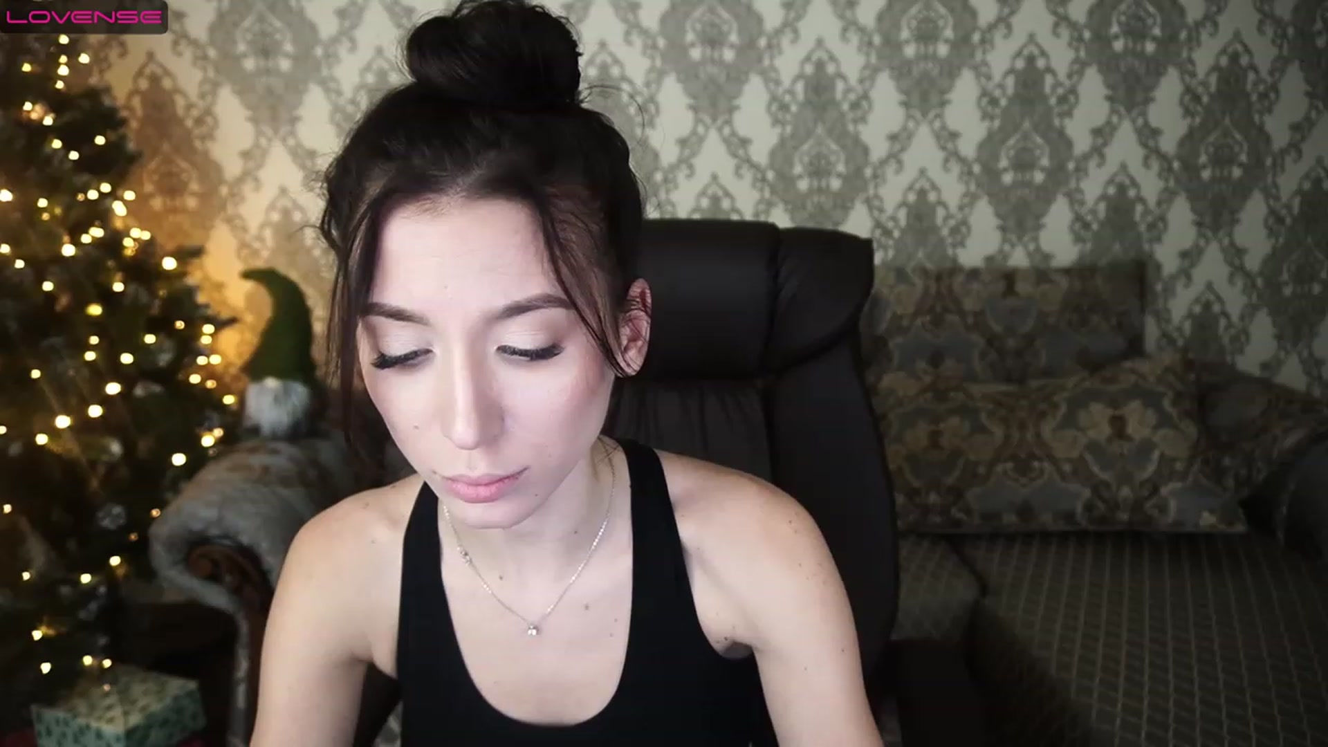 Gallery image thumbnail from LiaValentine's myfreecams stream on, 12/26/2022, 18:06 image 15 of 20