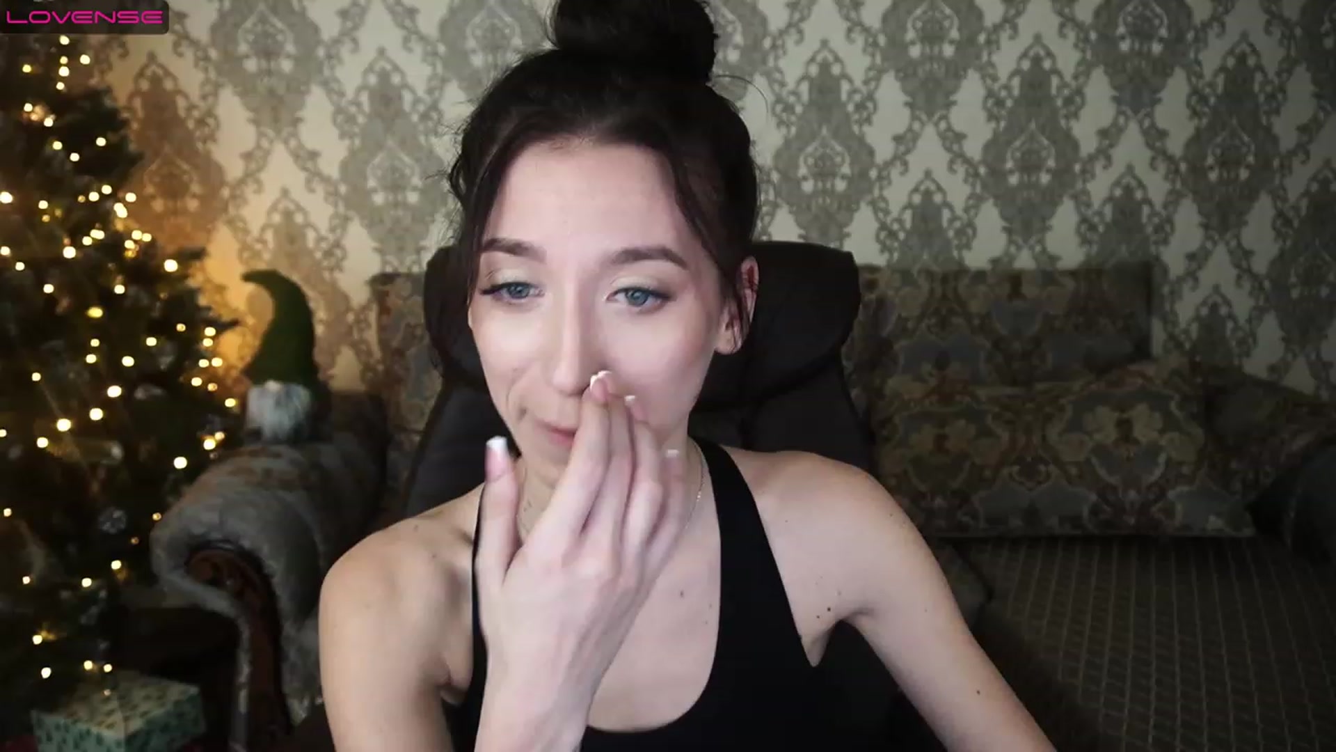 Gallery image thumbnail from LiaValentine's myfreecams stream on, 12/26/2022, 18:06 image 17 of 20