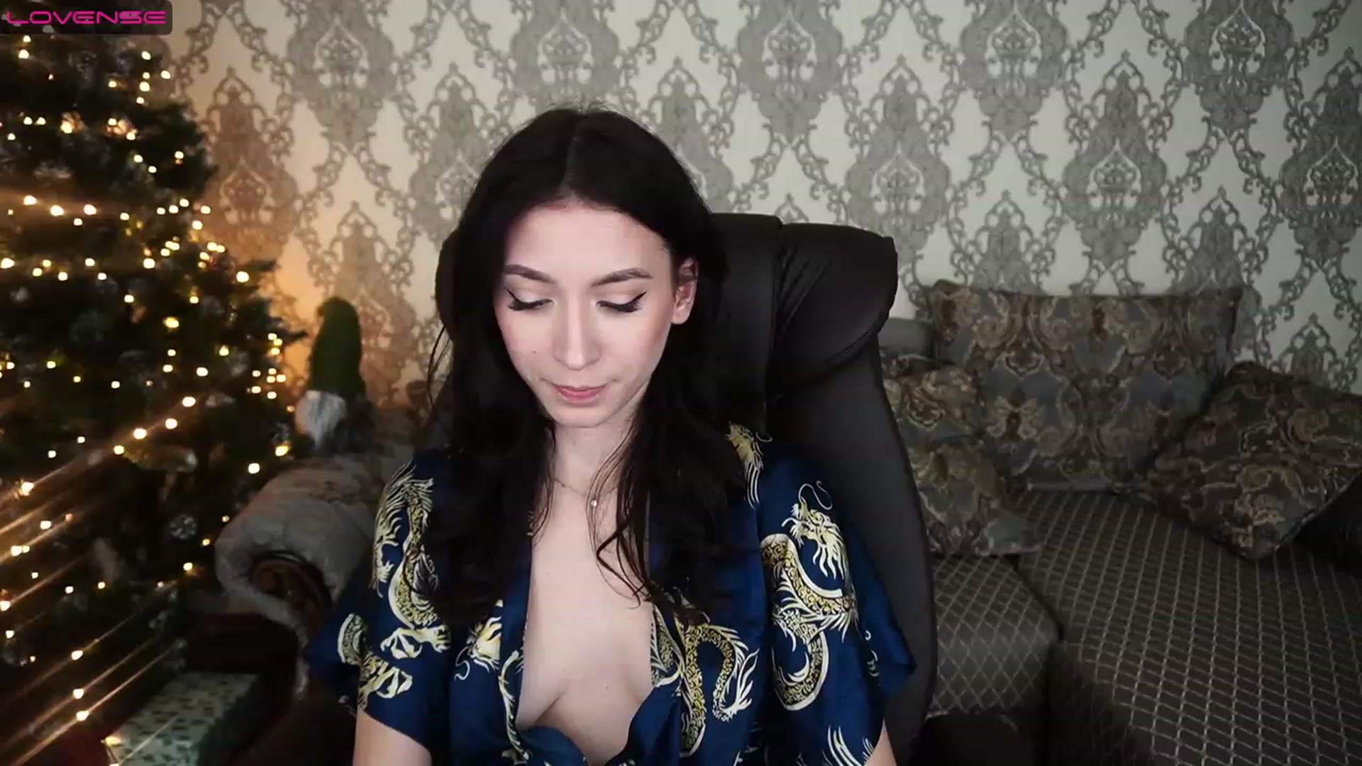 Gallery image thumbnail from LiaValentine's myfreecams stream on, 12/29/2022, 17:57 image 1 of 20