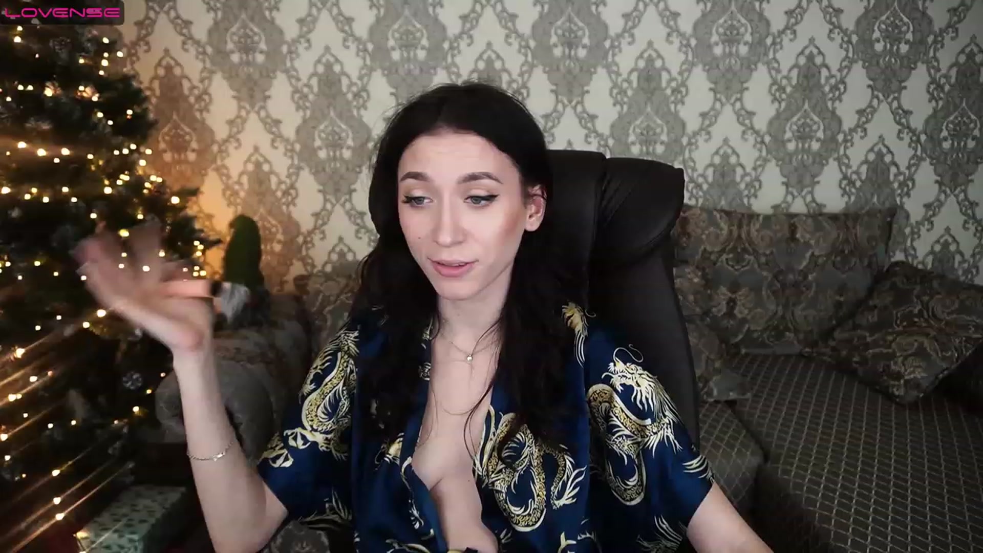 Gallery image thumbnail from LiaValentine's myfreecams stream on, 12/29/2022, 17:57 image 6 of 20