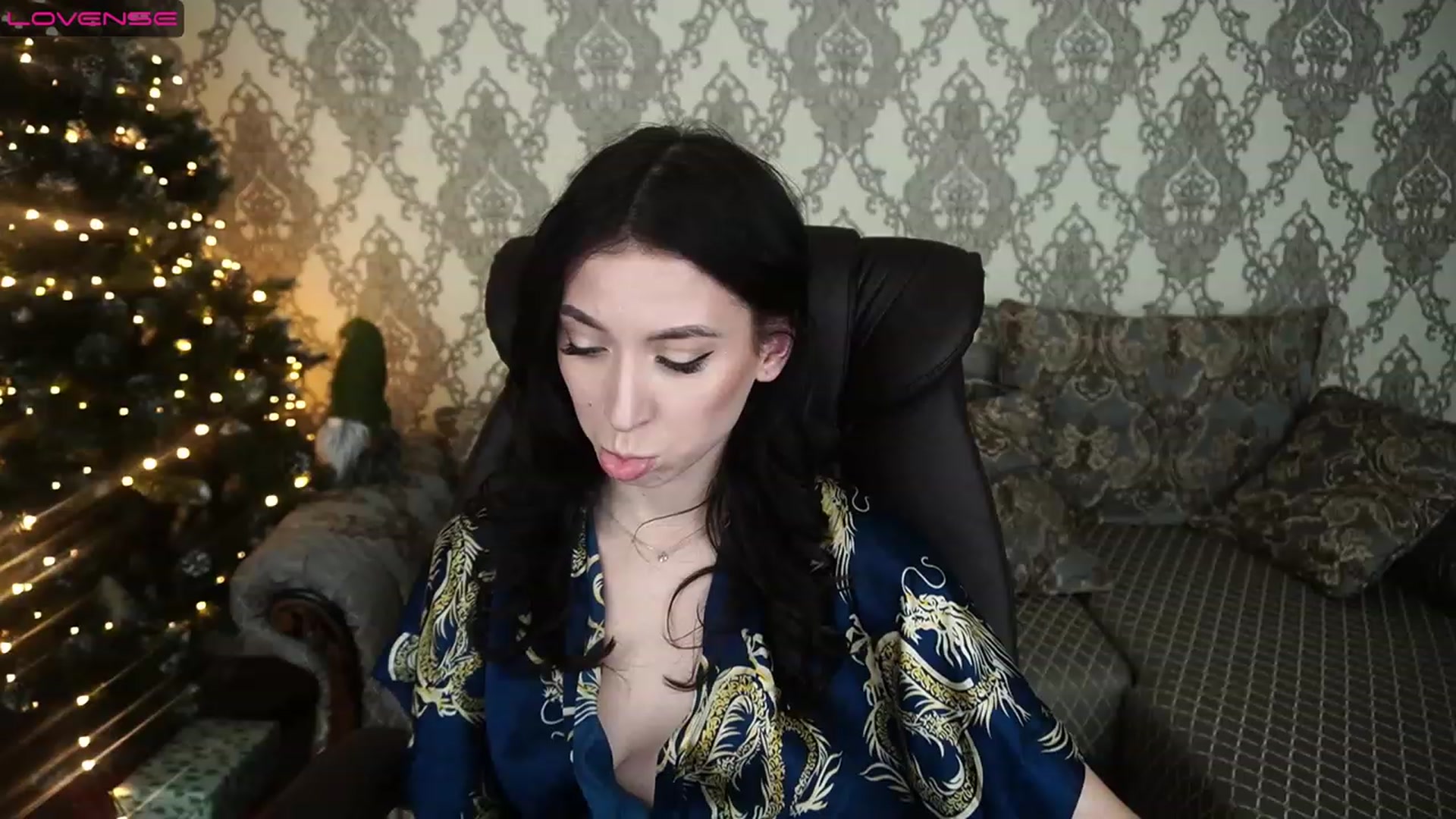 Gallery image thumbnail from LiaValentine's myfreecams stream on, 12/29/2022, 17:57 image 9 of 20