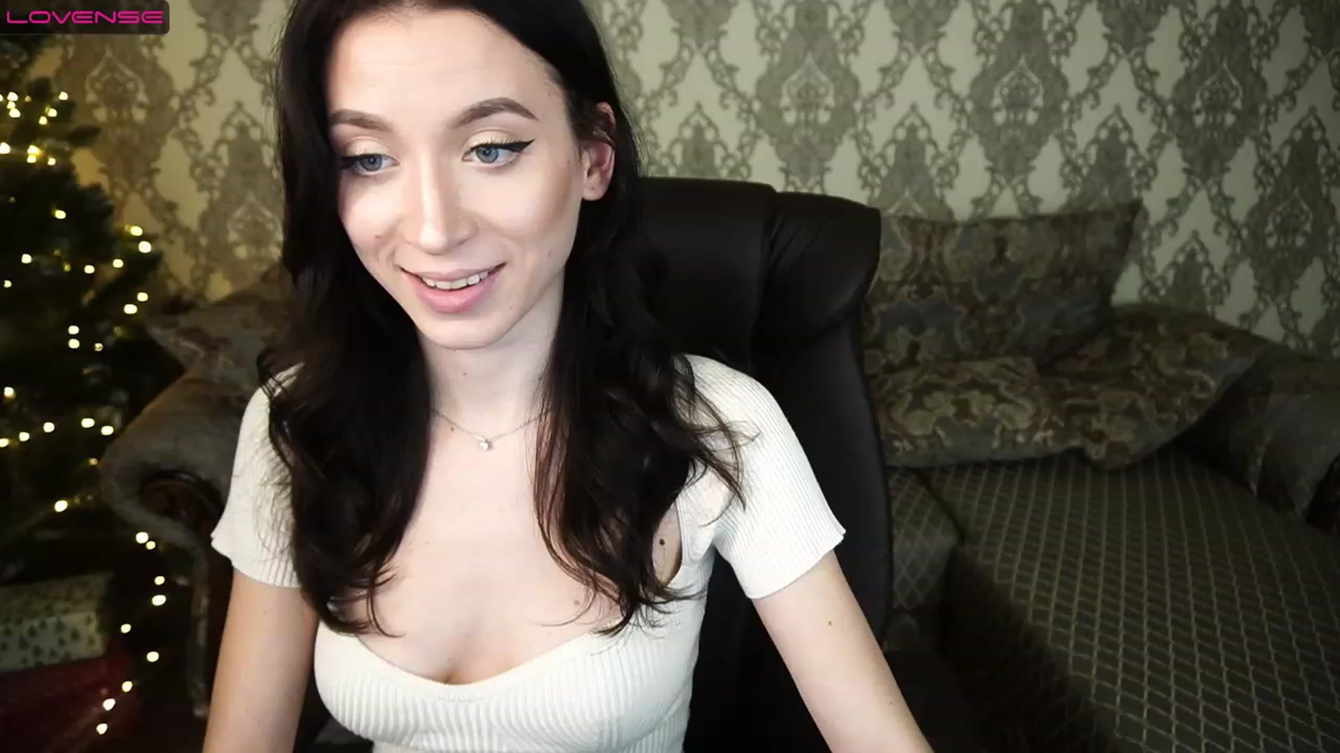 Gallery image thumbnail from LiaValentine's myfreecams stream on, 01/02/2023, 15:56 image 11 of 20