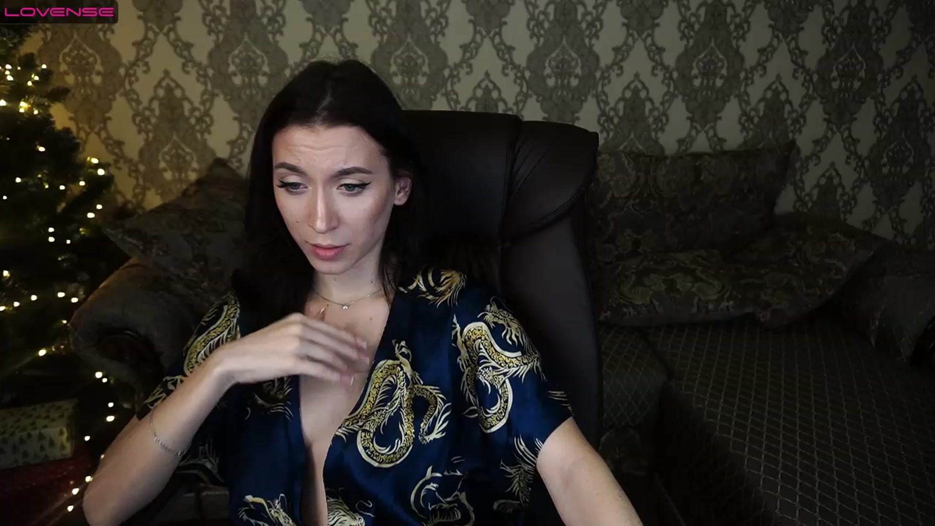 Gallery image thumbnail from LiaValentine's myfreecams stream on, 01/02/2023, 17:57 image 6 of 20