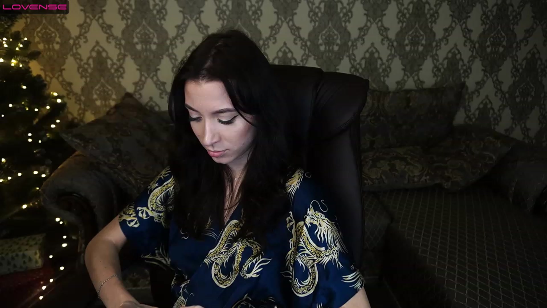 Gallery image thumbnail from LiaValentine's myfreecams stream on, 01/02/2023, 17:57 image 10 of 20
