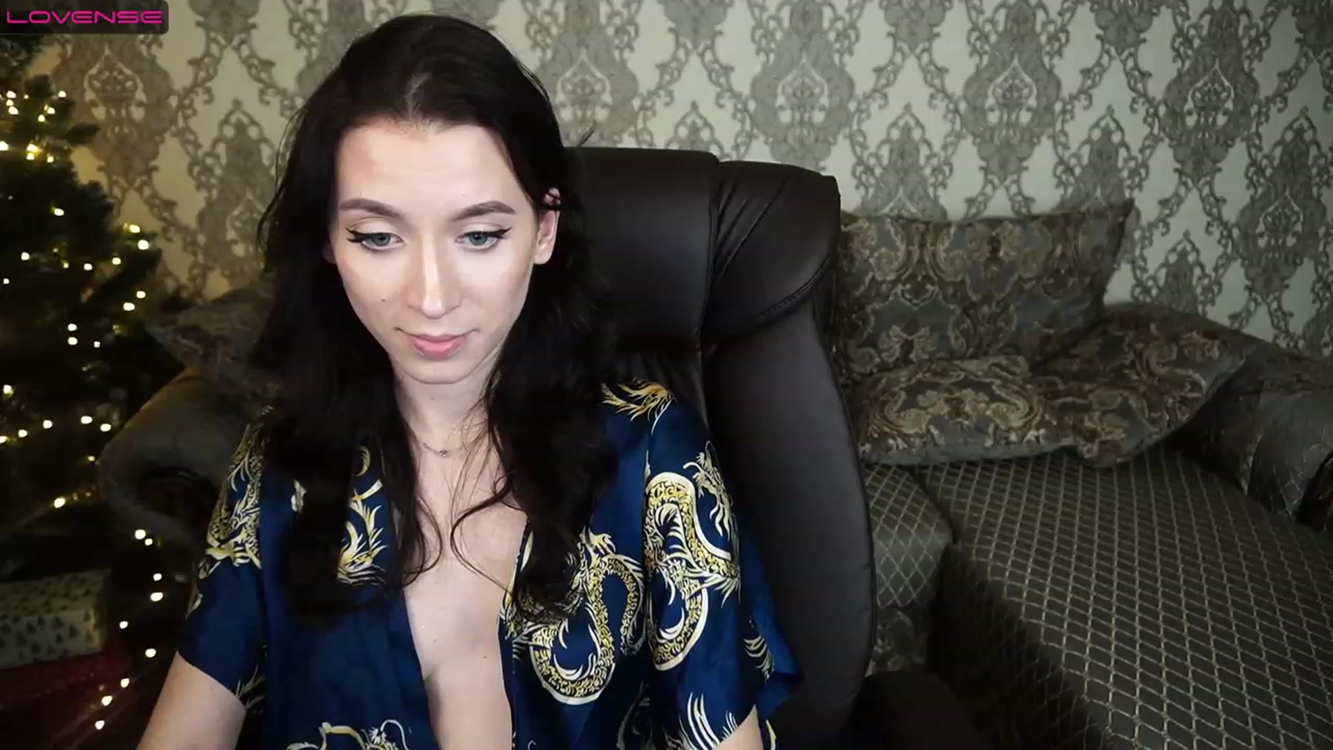 Gallery image thumbnail from LiaValentine's myfreecams stream on, 01/02/2023, 18:49 image 6 of 20