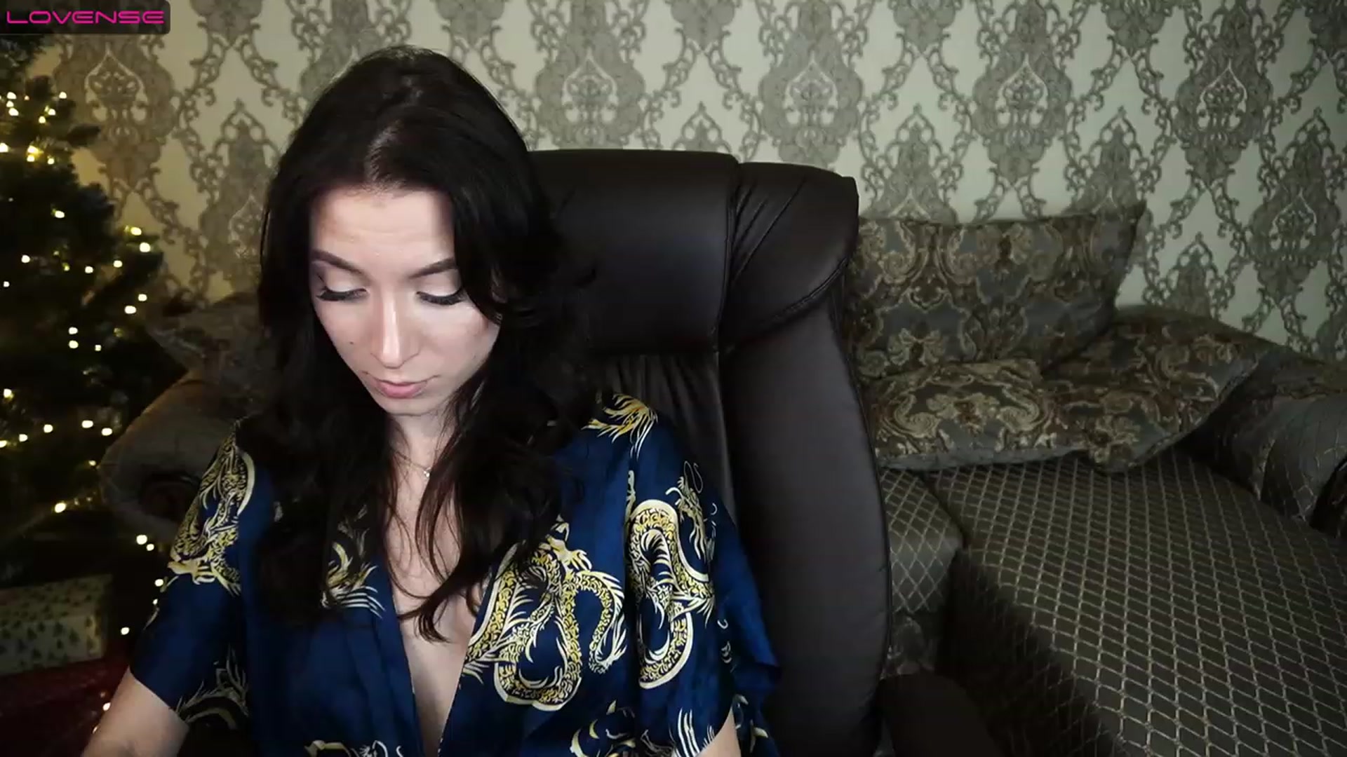 Gallery image thumbnail from LiaValentine's myfreecams stream on, 01/02/2023, 18:49 image 13 of 20