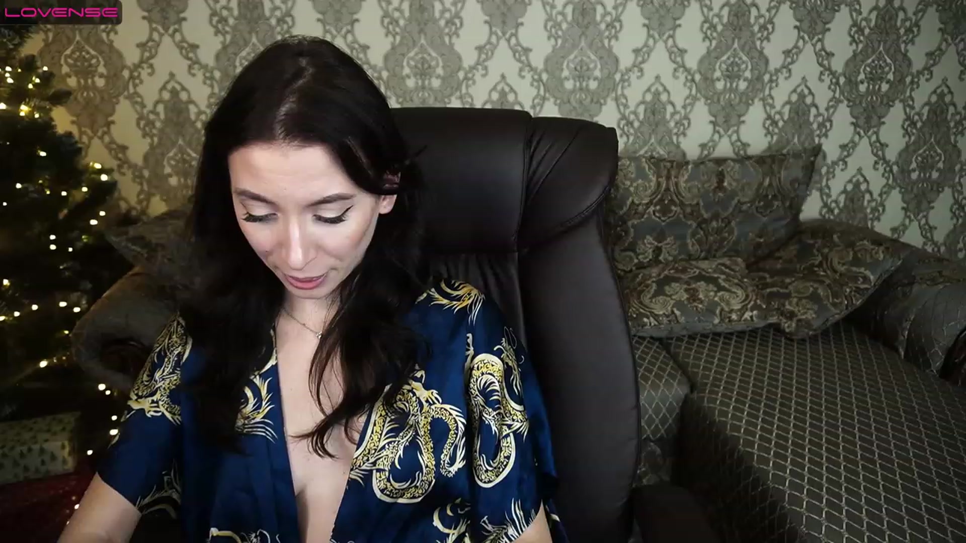 Gallery image thumbnail from LiaValentine's myfreecams stream on, 01/02/2023, 18:49 image 14 of 20
