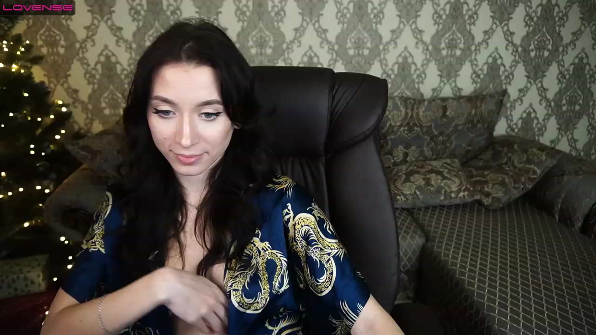 Gallery image thumbnail from LiaValentine's myfreecams stream on, 01/02/2023, 18:49 image 11 of 20