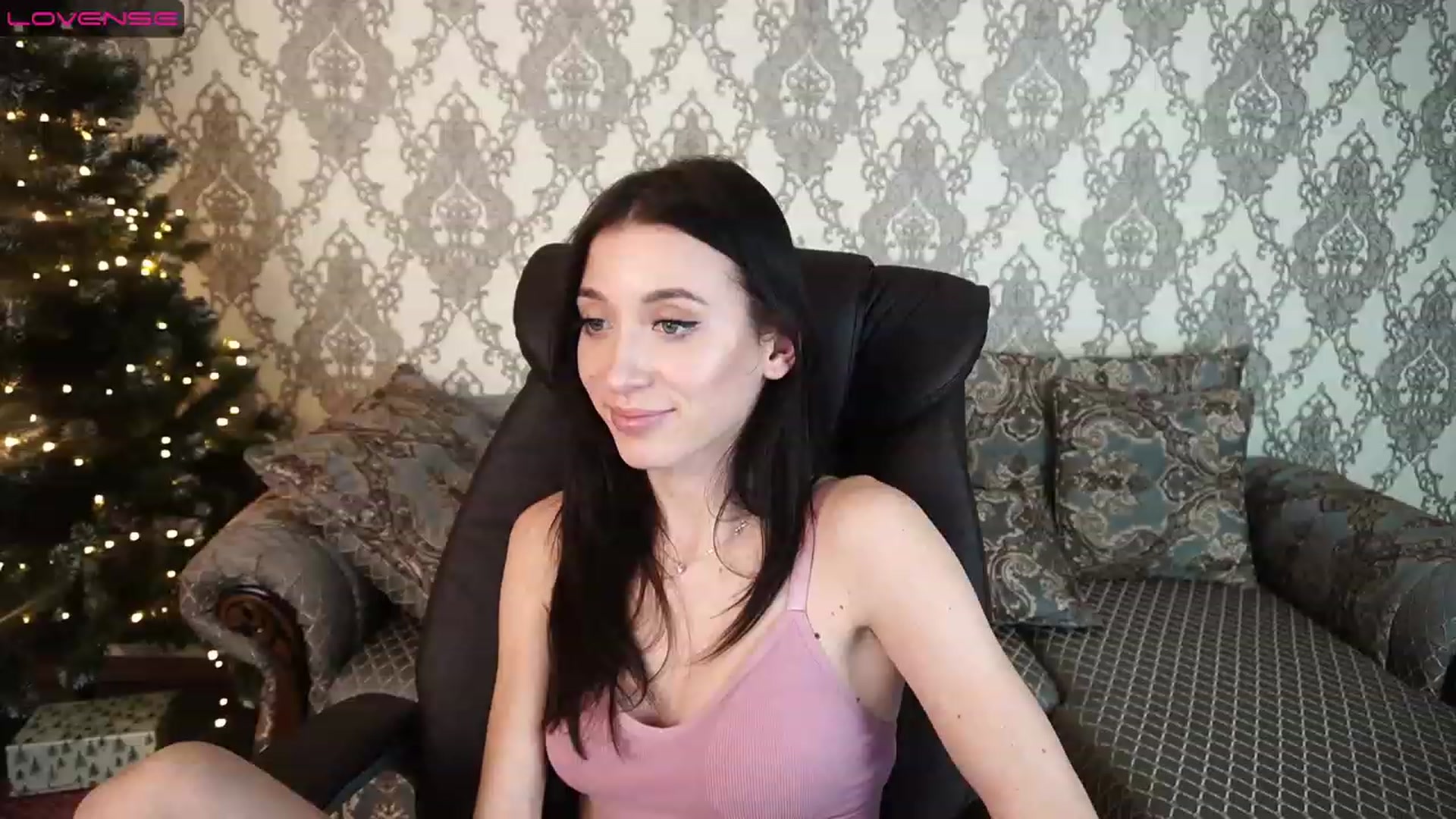 Gallery image thumbnail from LiaValentine's myfreecams stream on, 01/03/2023, 18:19 image 17 of 20