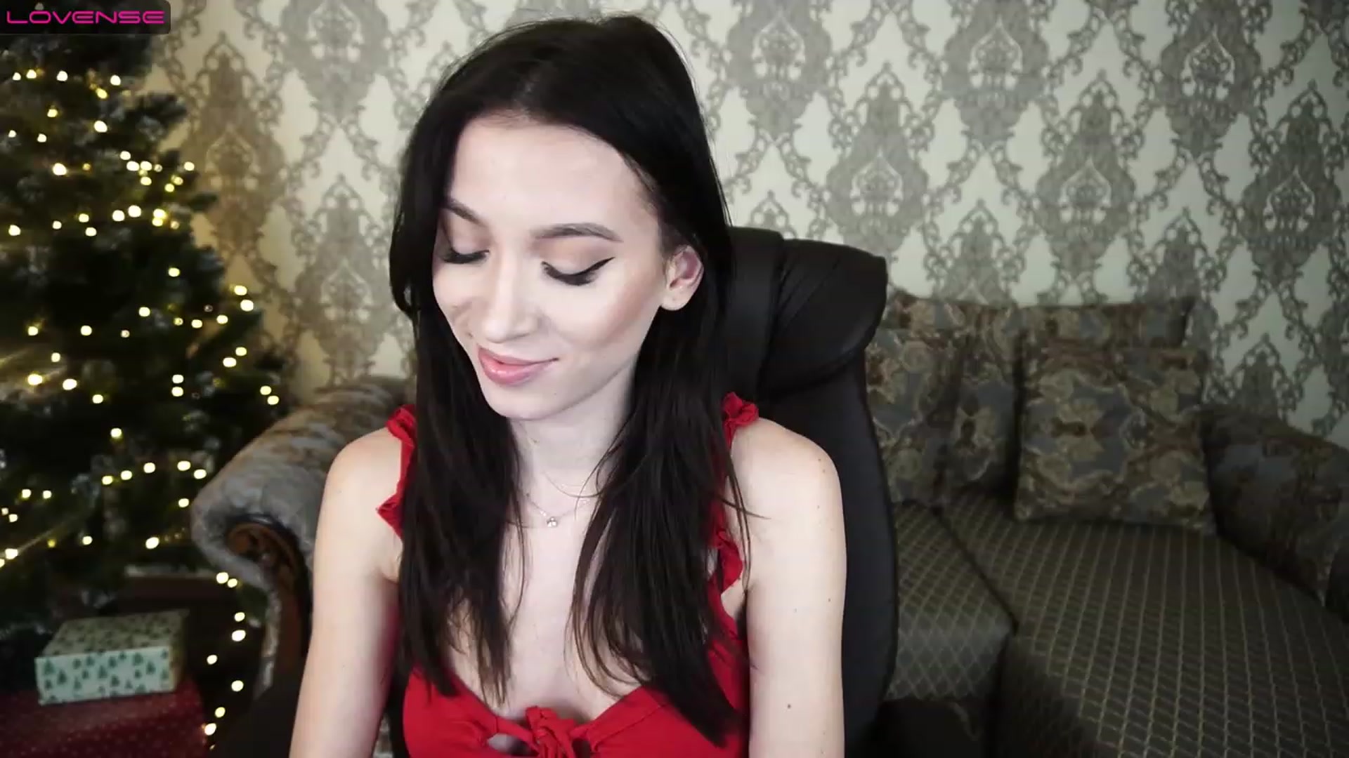 Gallery image thumbnail from LiaValentine's myfreecams stream on, 01/04/2023, 14:23 image 6 of 20