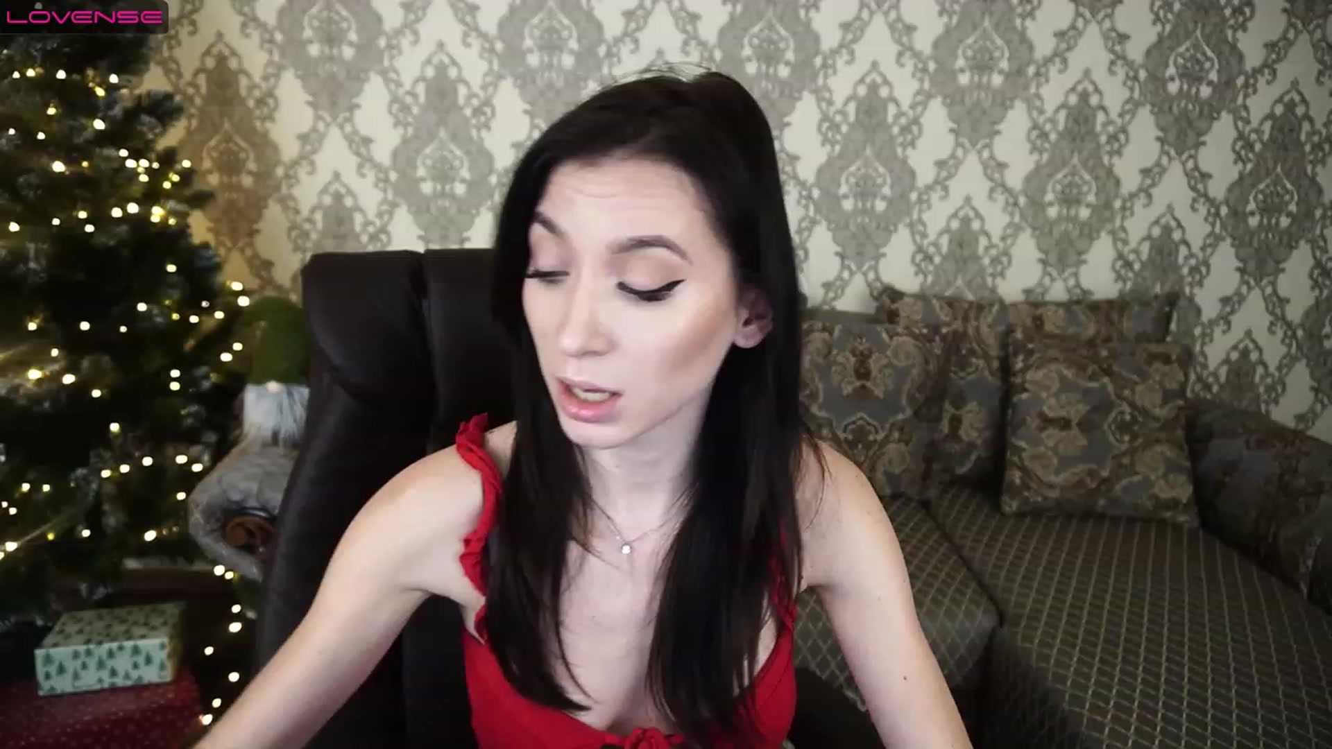 Gallery image thumbnail from LiaValentine's myfreecams stream on, 01/04/2023, 15:04 image 13 of 20