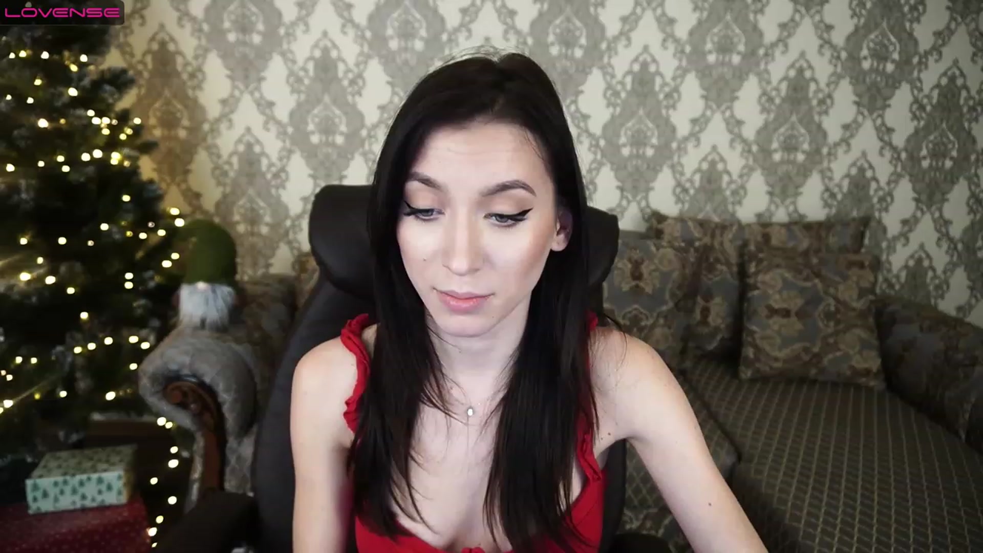 Gallery image thumbnail from LiaValentine's myfreecams stream on, 01/04/2023, 15:04 image 14 of 20