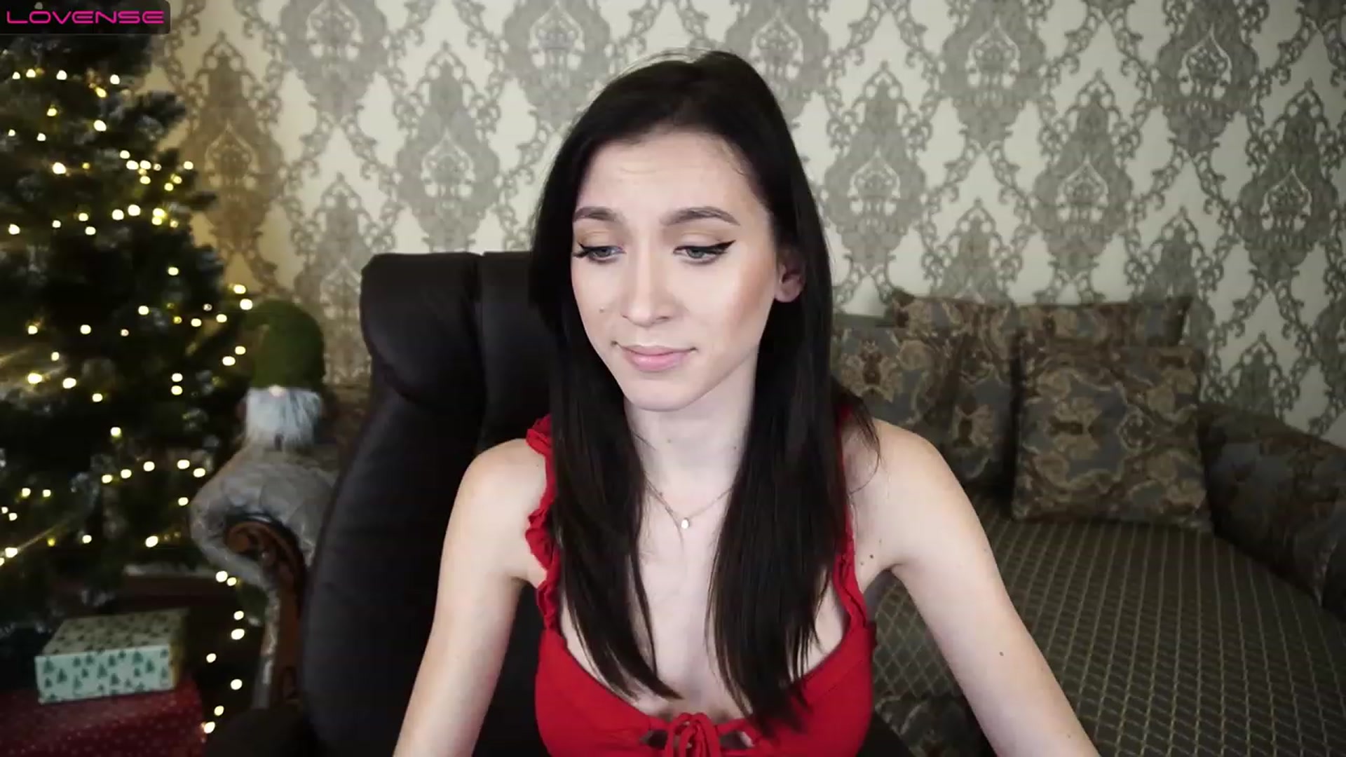 Gallery image thumbnail from LiaValentine's myfreecams stream on, 01/04/2023, 15:04 image 12 of 20