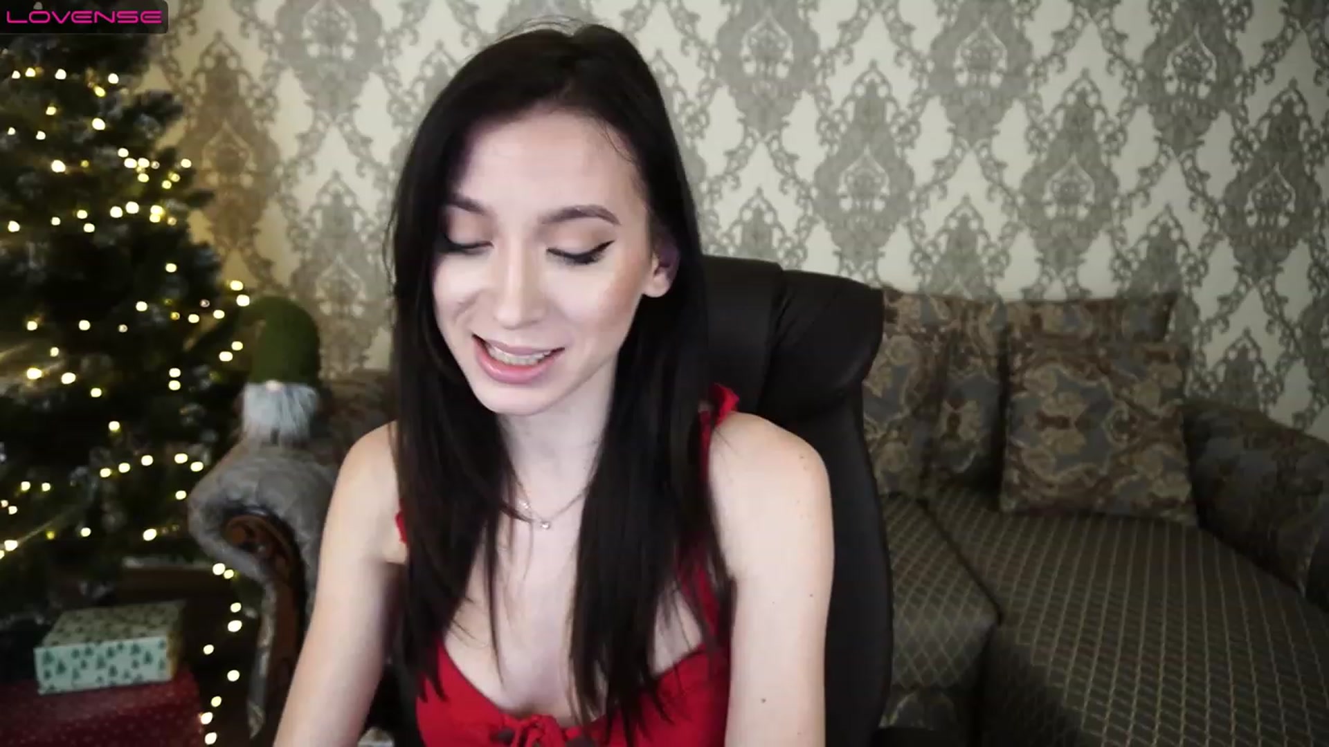 Gallery image thumbnail from LiaValentine's myfreecams stream on, 01/04/2023, 15:04 image 7 of 20