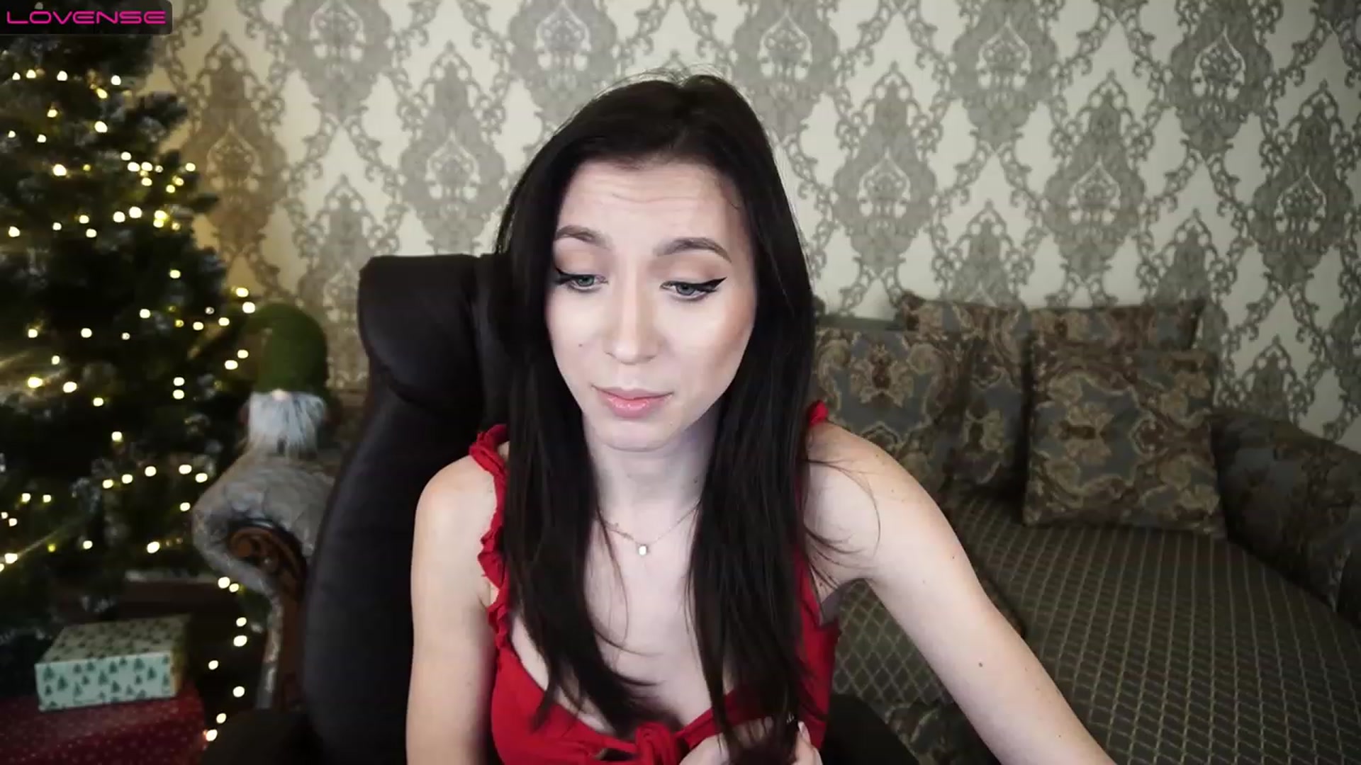 Gallery image thumbnail from LiaValentine's myfreecams stream on, 01/04/2023, 15:04 image 18 of 20