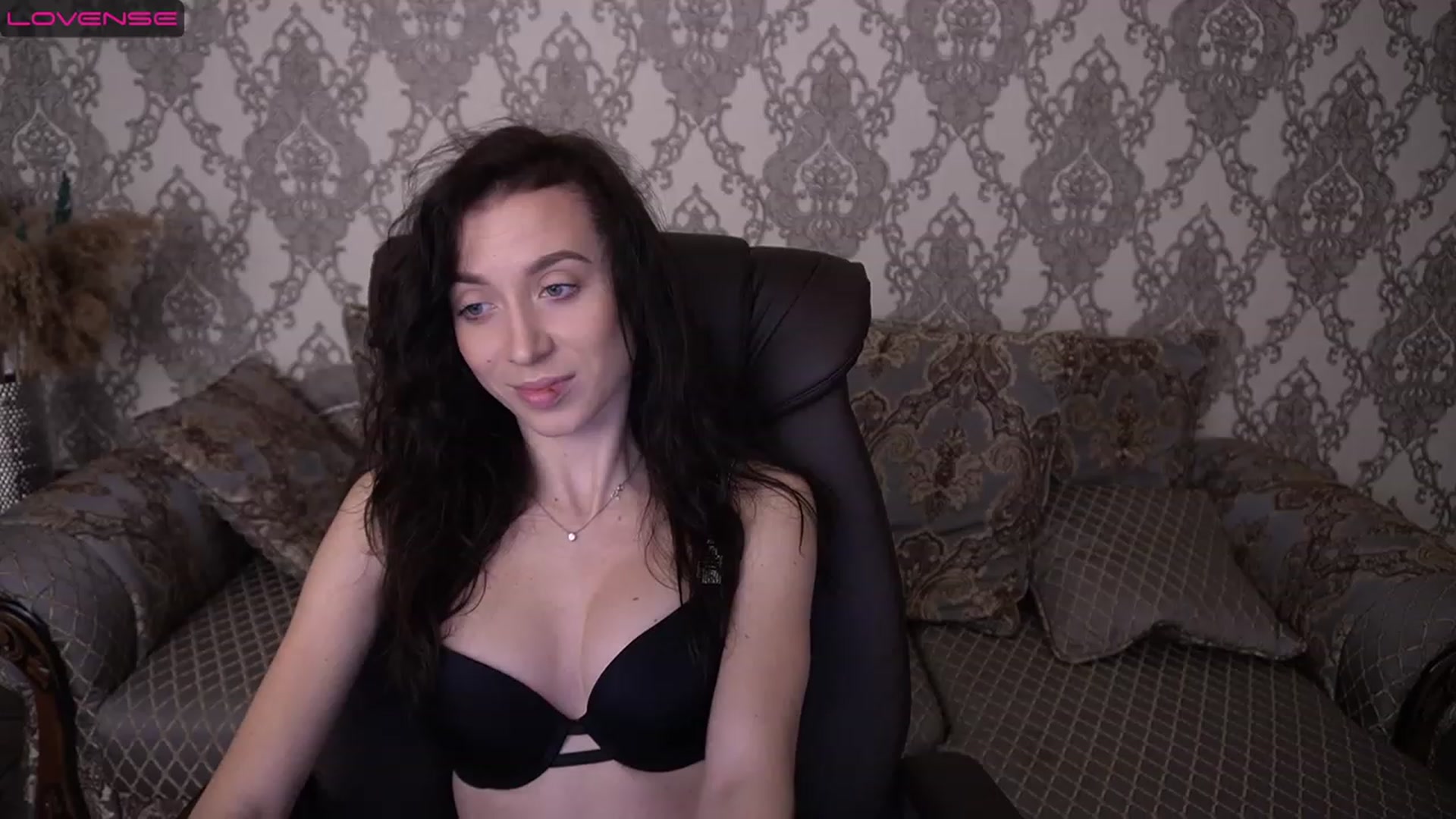 Gallery image thumbnail from LiaValentine's myfreecams stream on, 02/05/2023, 14:27 image 12 of 20