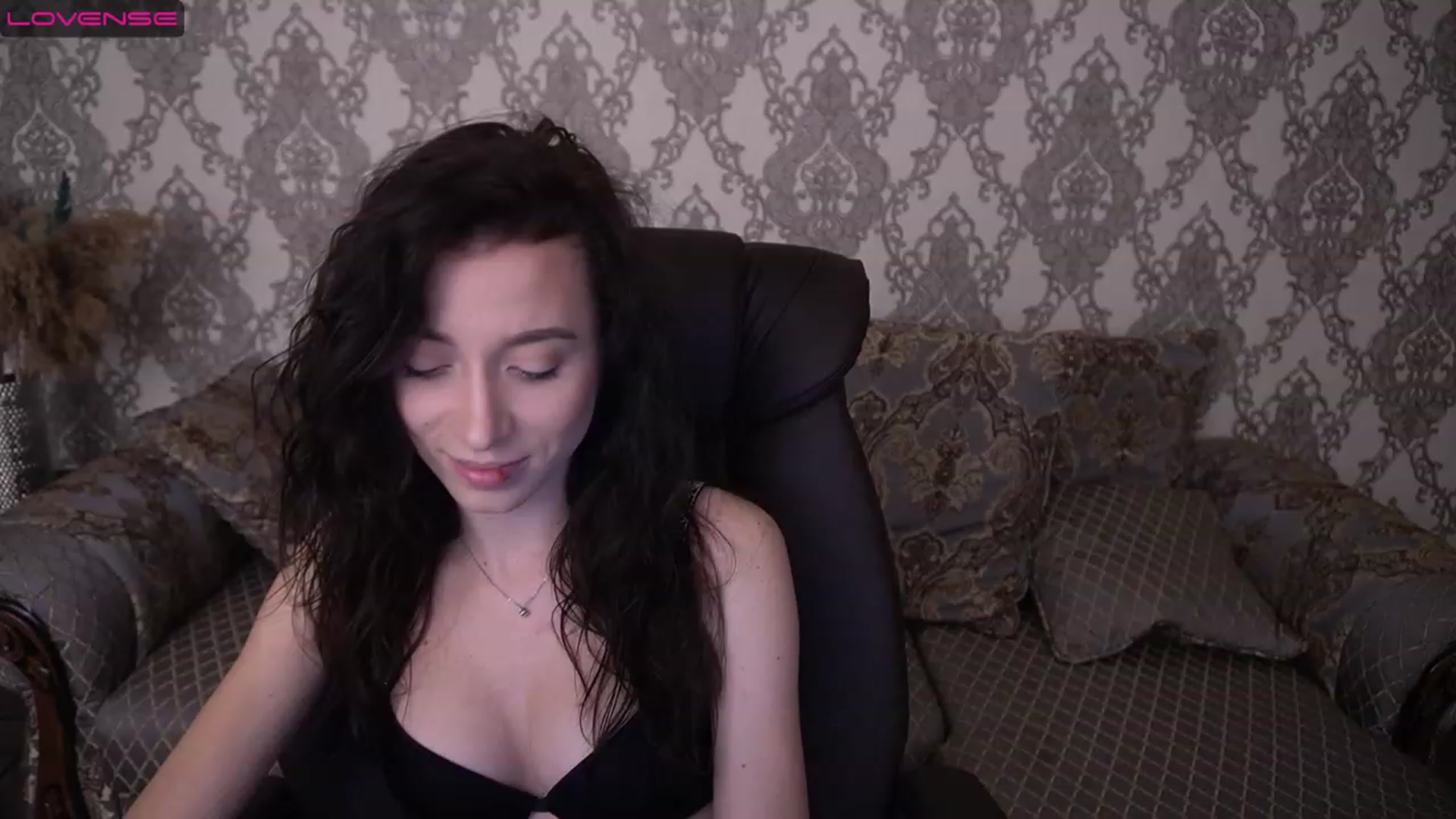 Gallery image thumbnail from LiaValentine's myfreecams stream on, 02/05/2023, 14:27 image 10 of 20